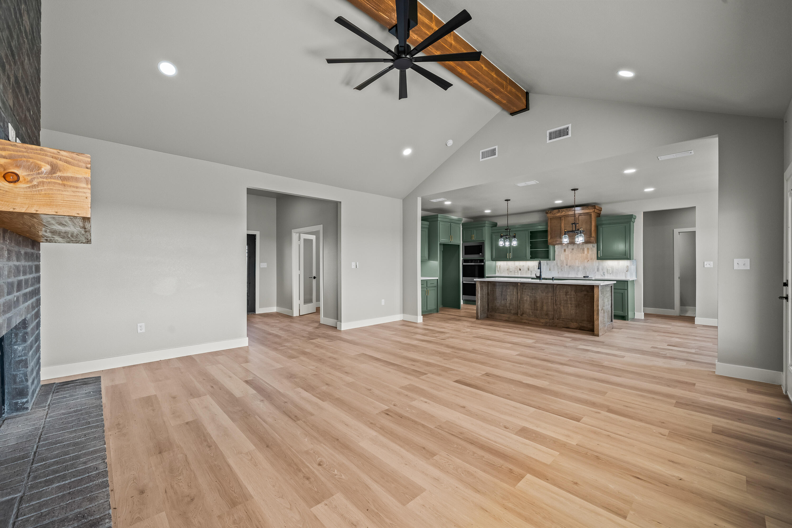 4024 Hawk Road