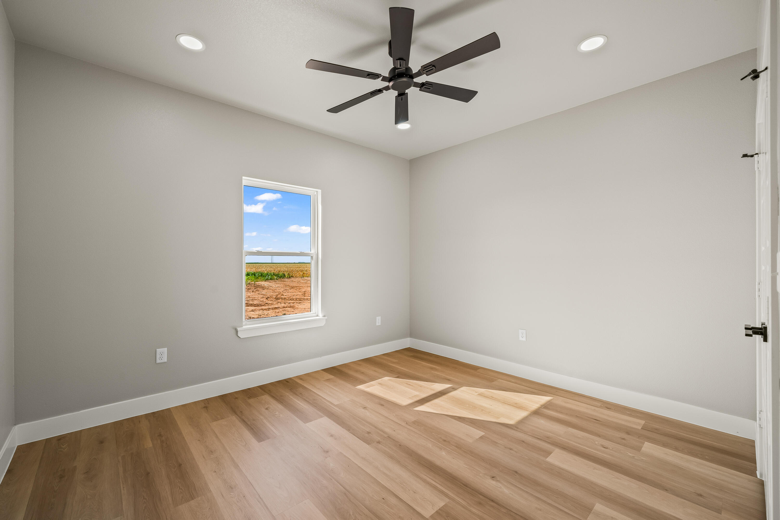 4024 Hawk Road