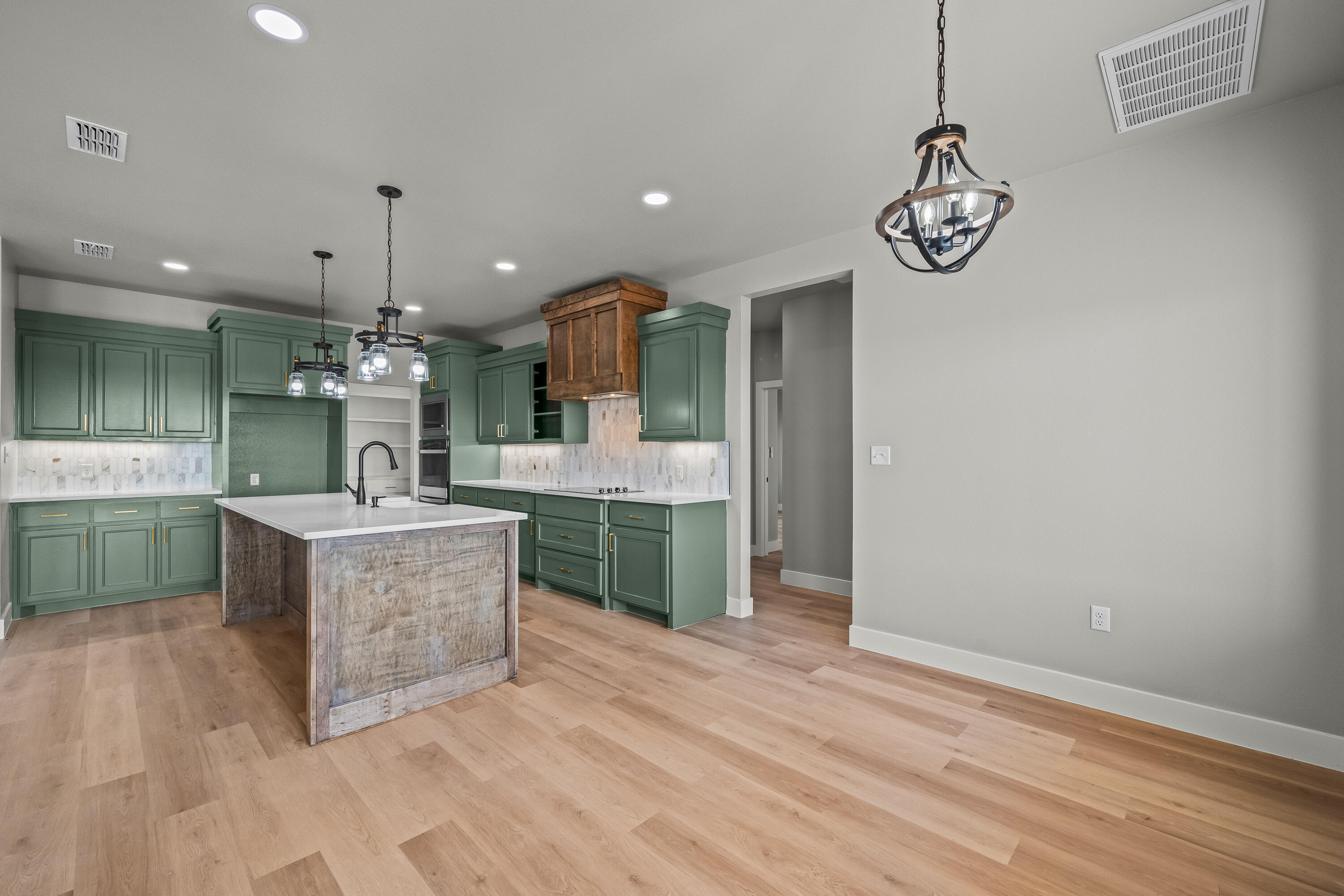 4024 Hawk Road