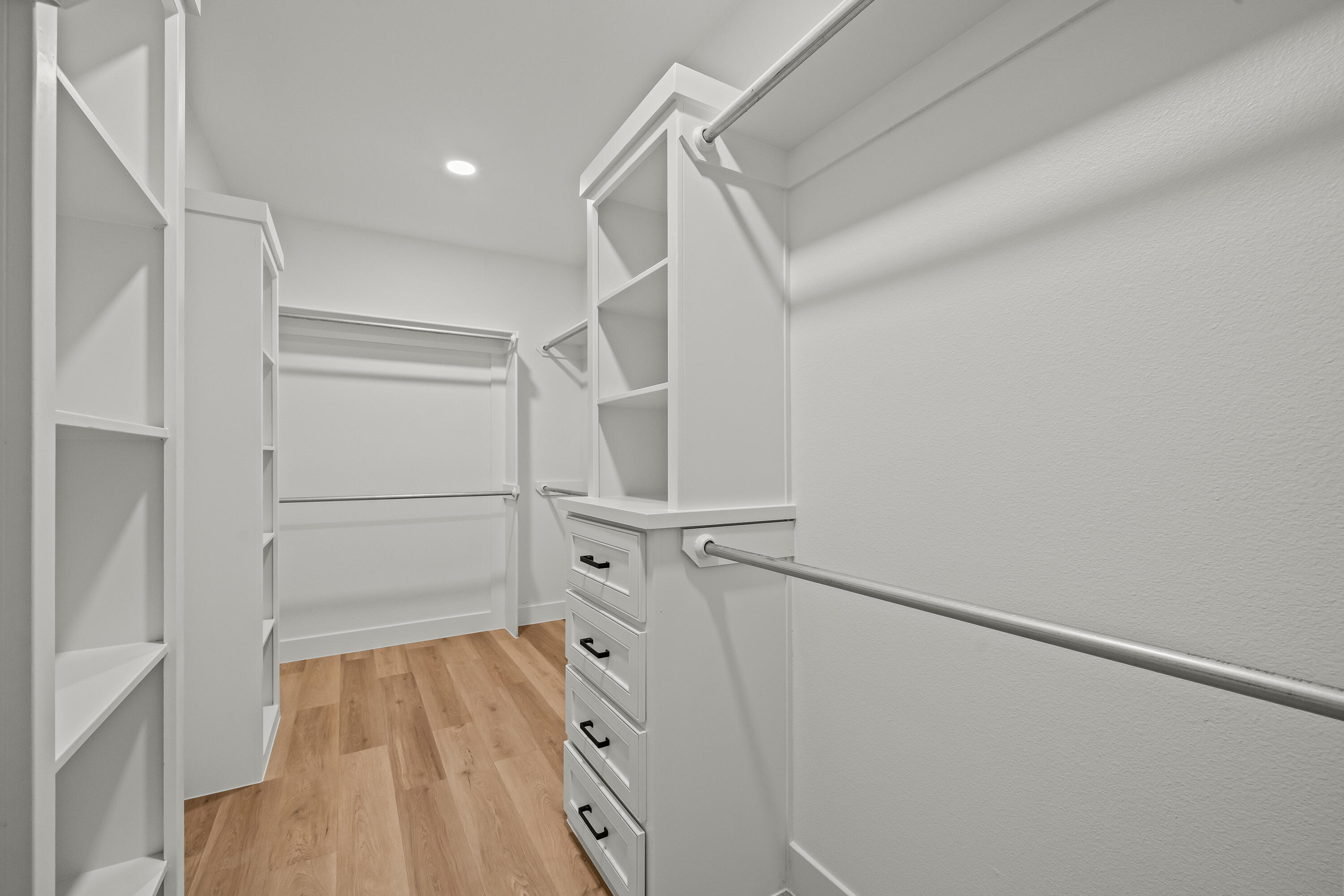 4024 Hawk Road