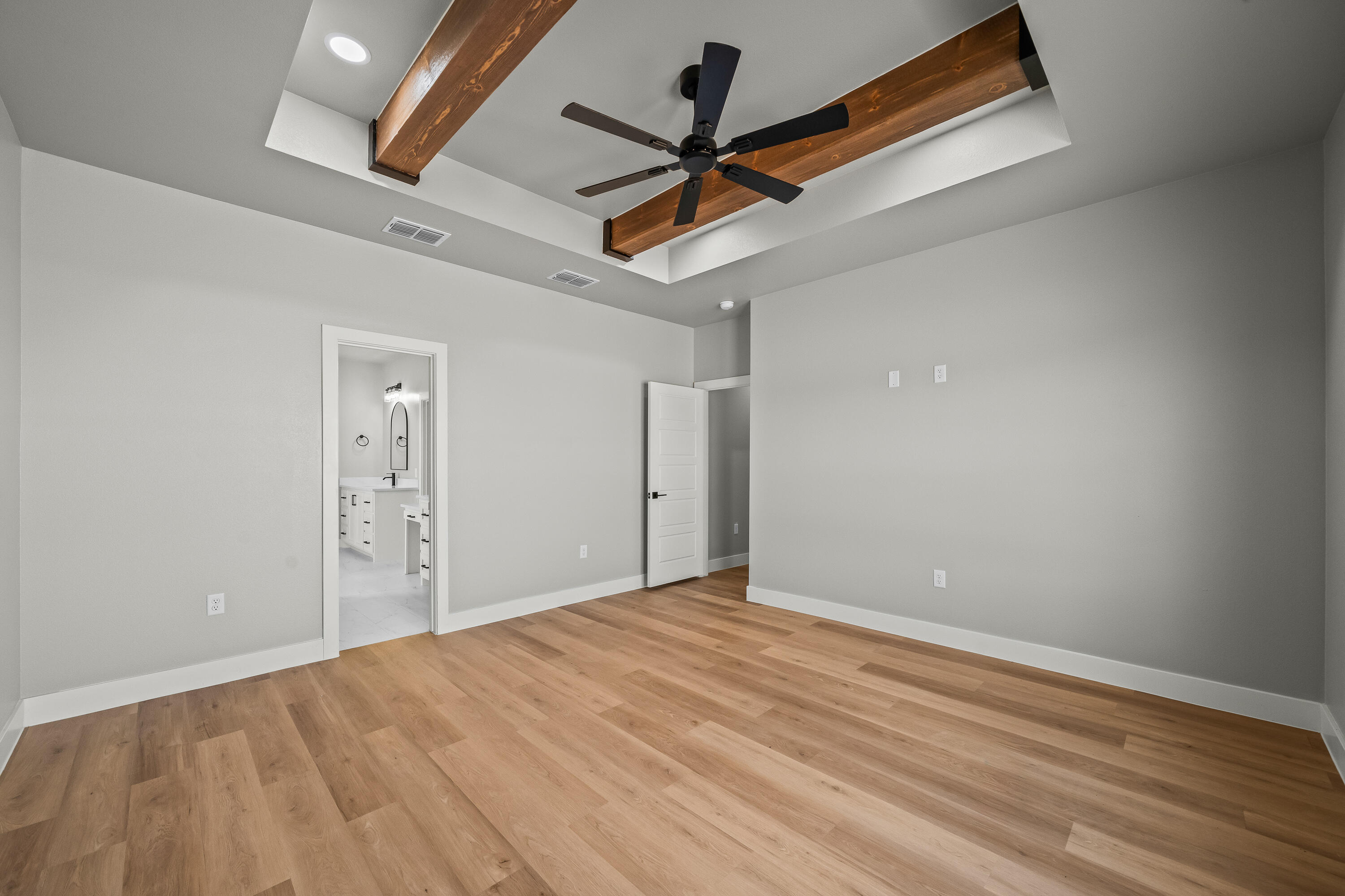 4024 Hawk Road