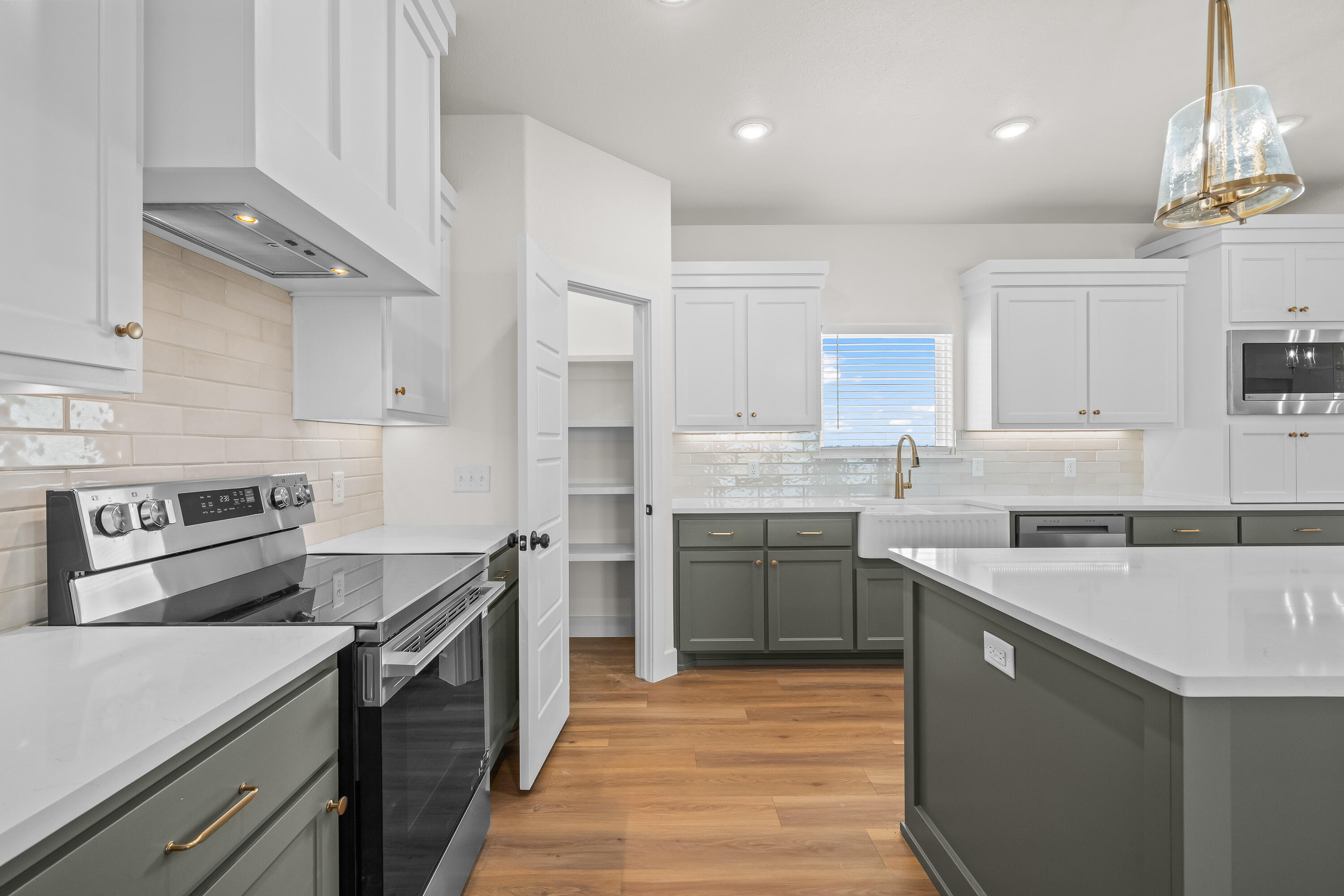 8618 E County Road 6710