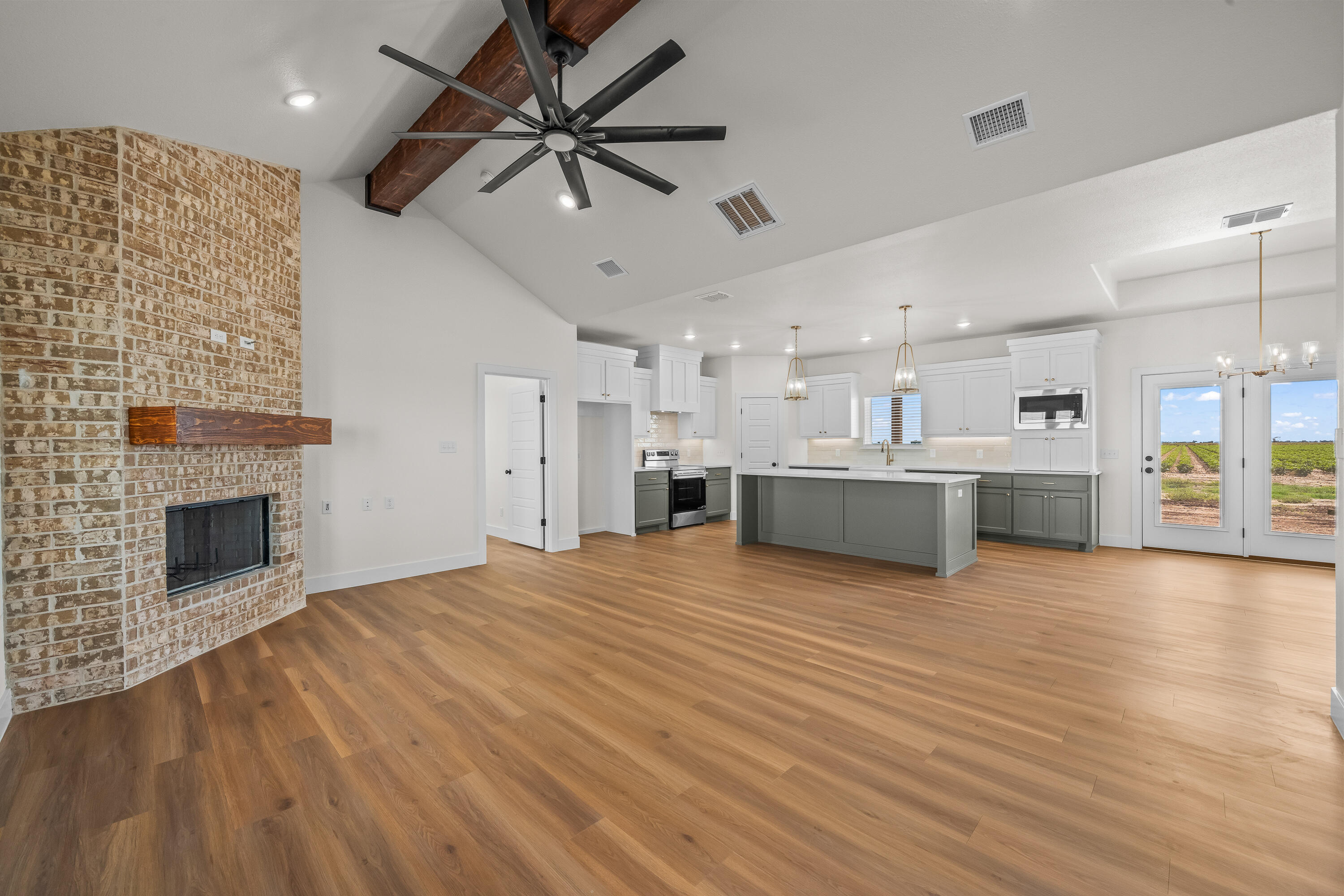 8618 E County Road 6710