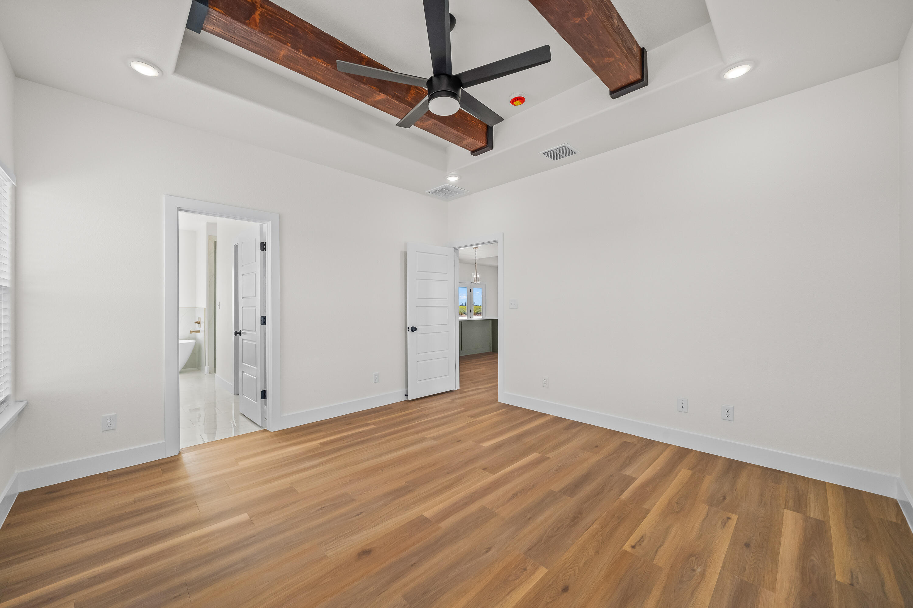 8618 E County Road 6710