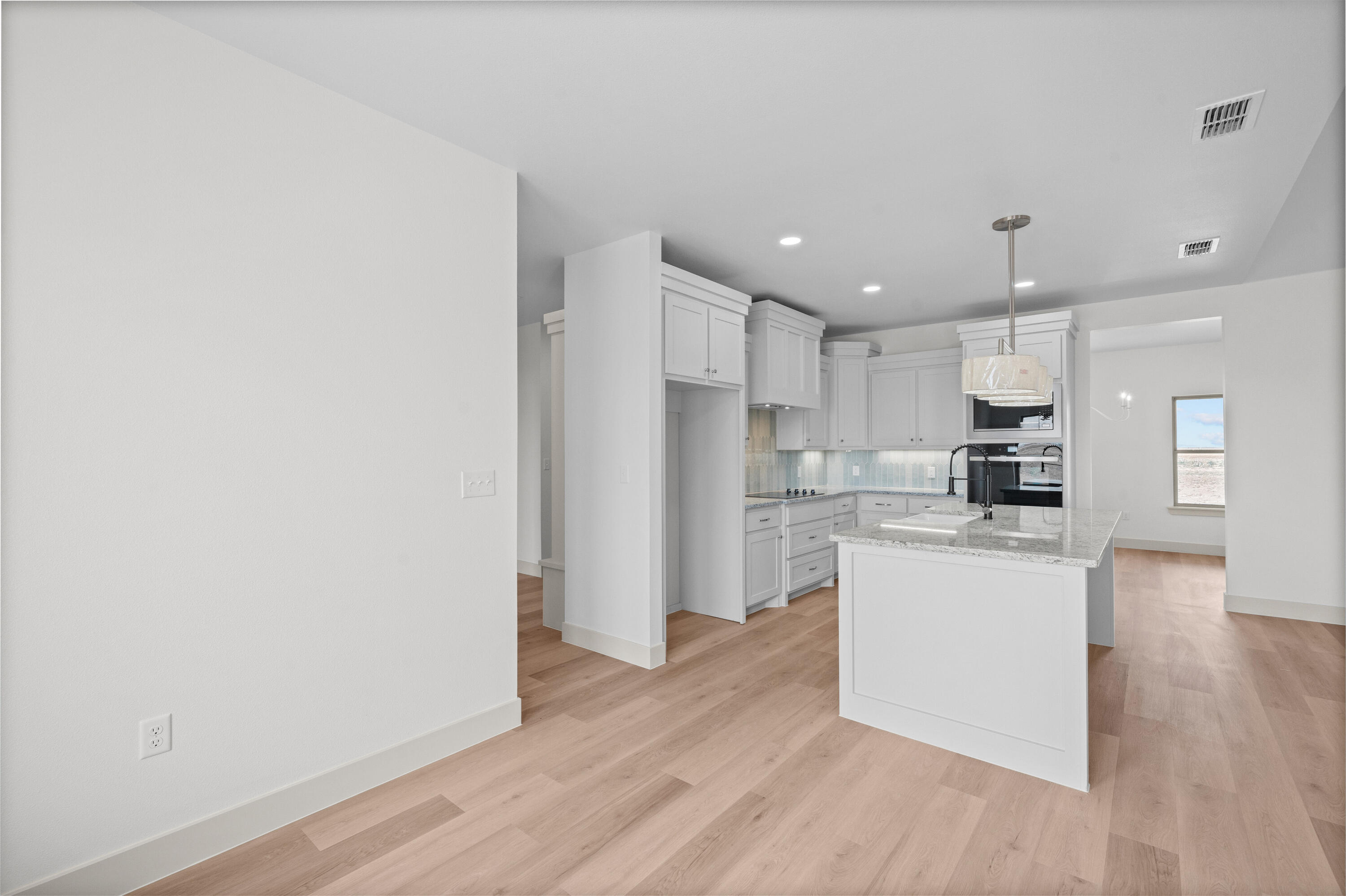 5421 County Road 6100