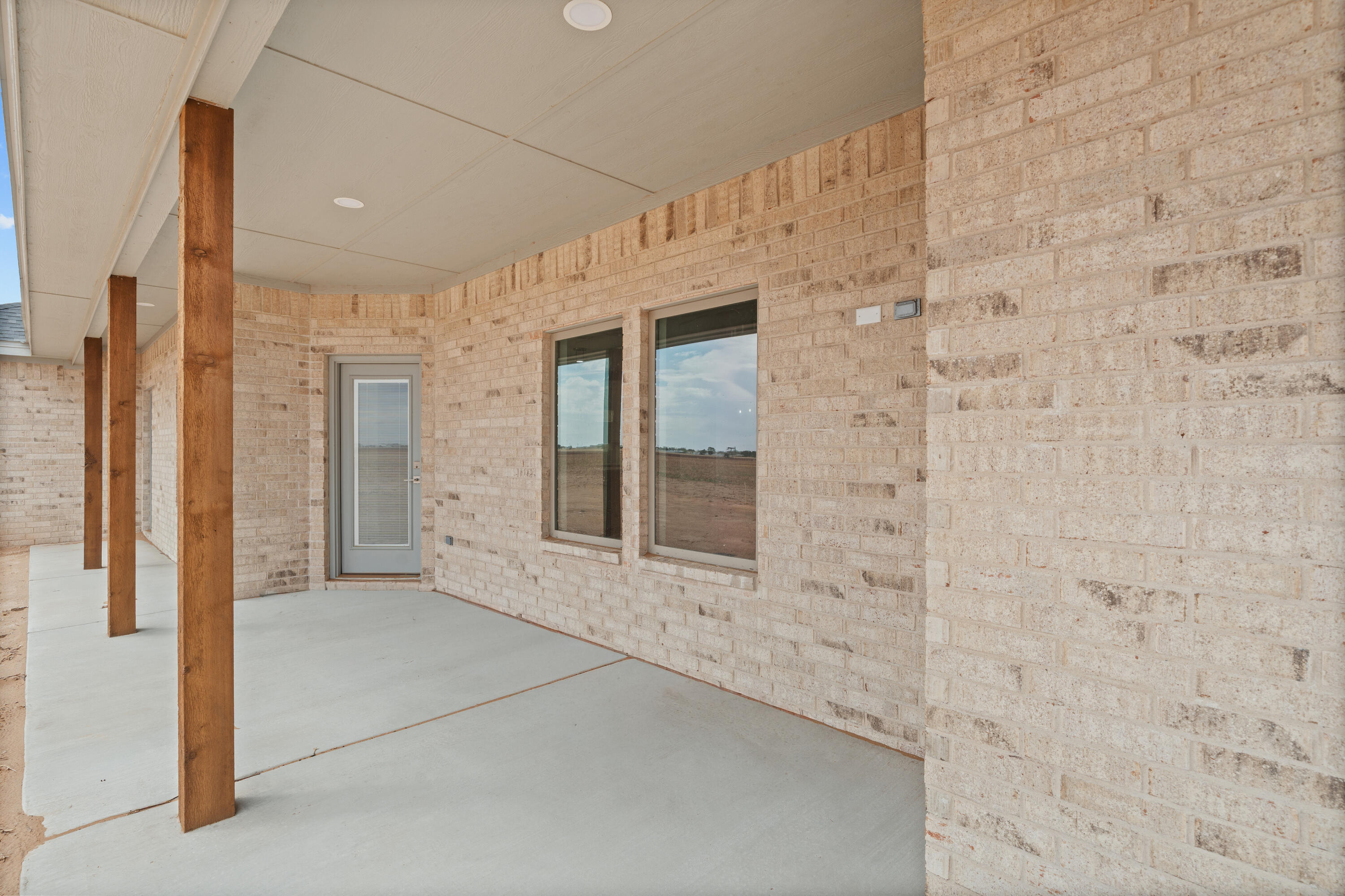 5421 County Road 6100