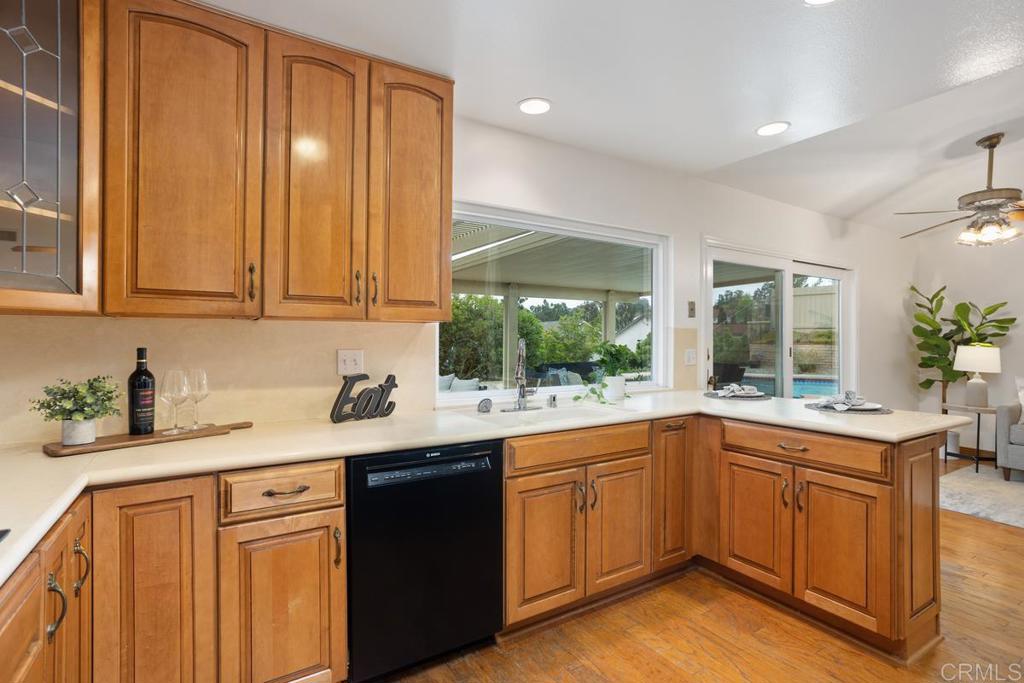 615 S Willowspring Dr