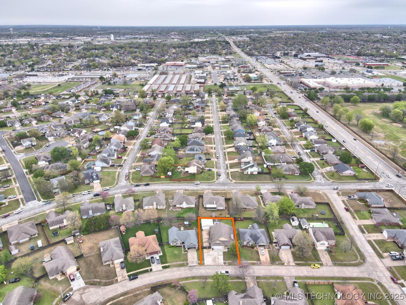 12625 E 80th Place N