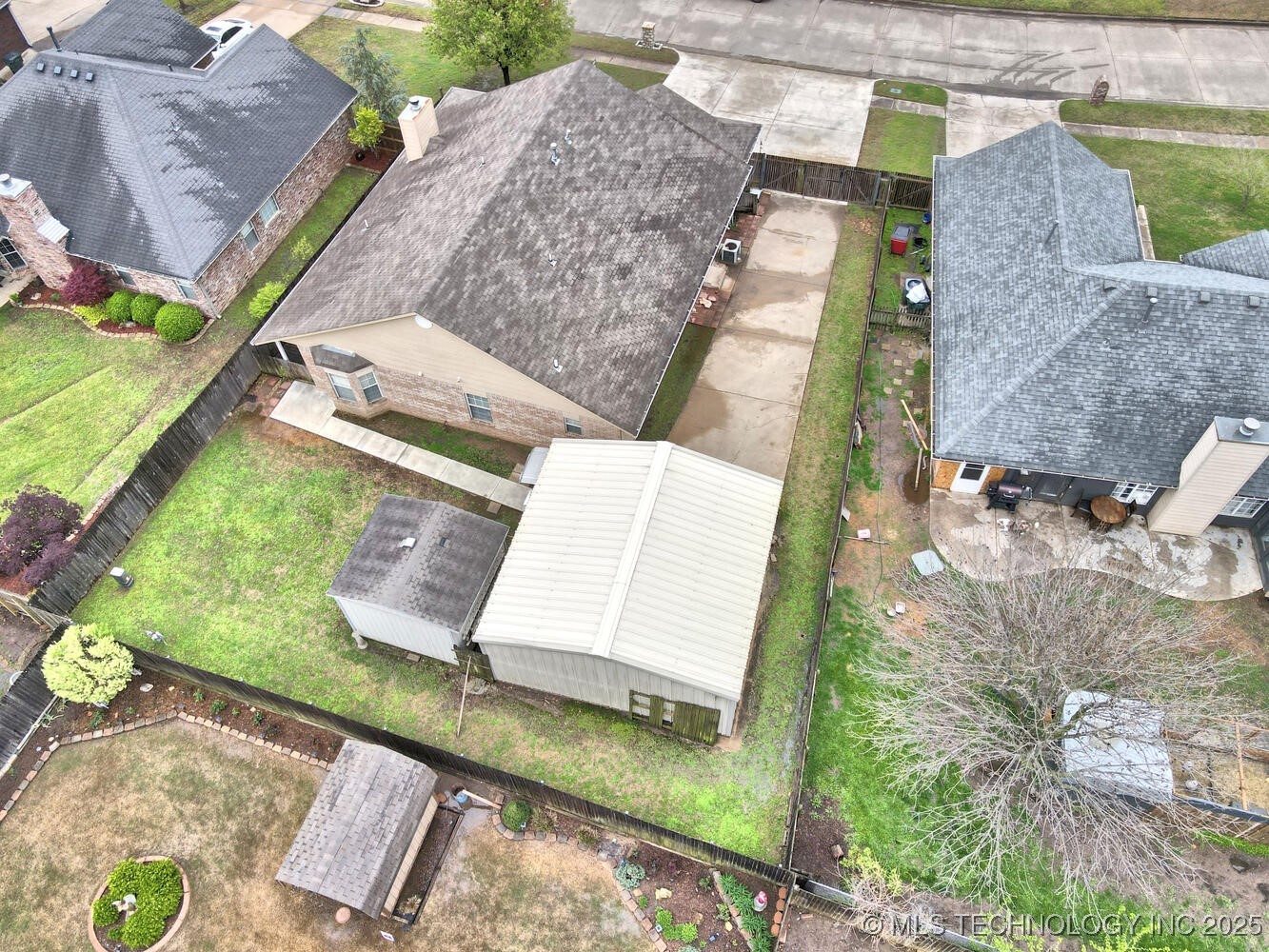 12625 E 80th Place N