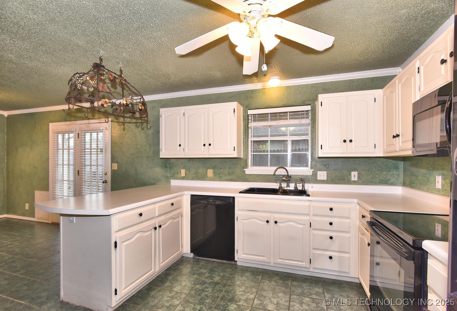 12625 E 80th Place N