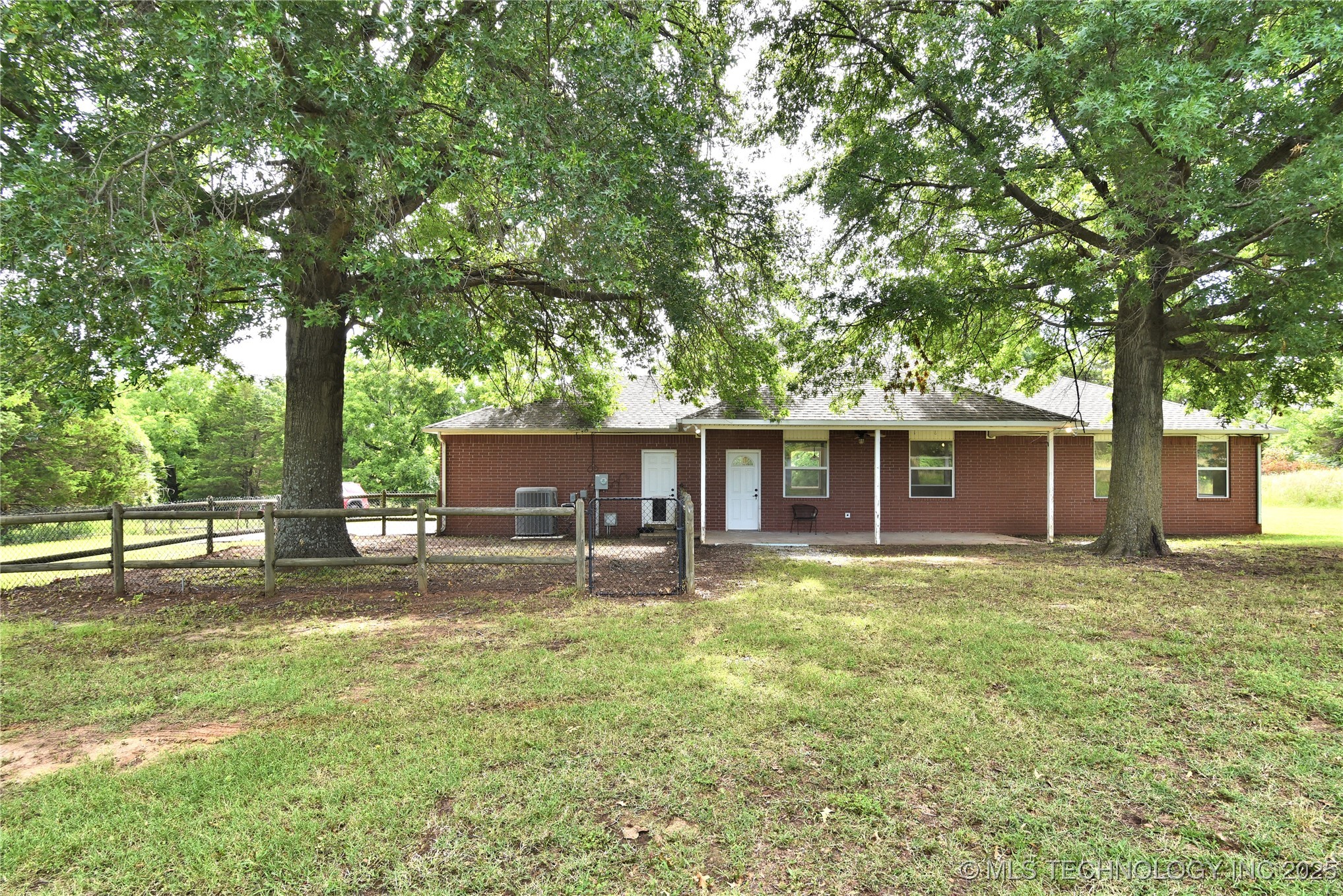 272 S Rigsby Road