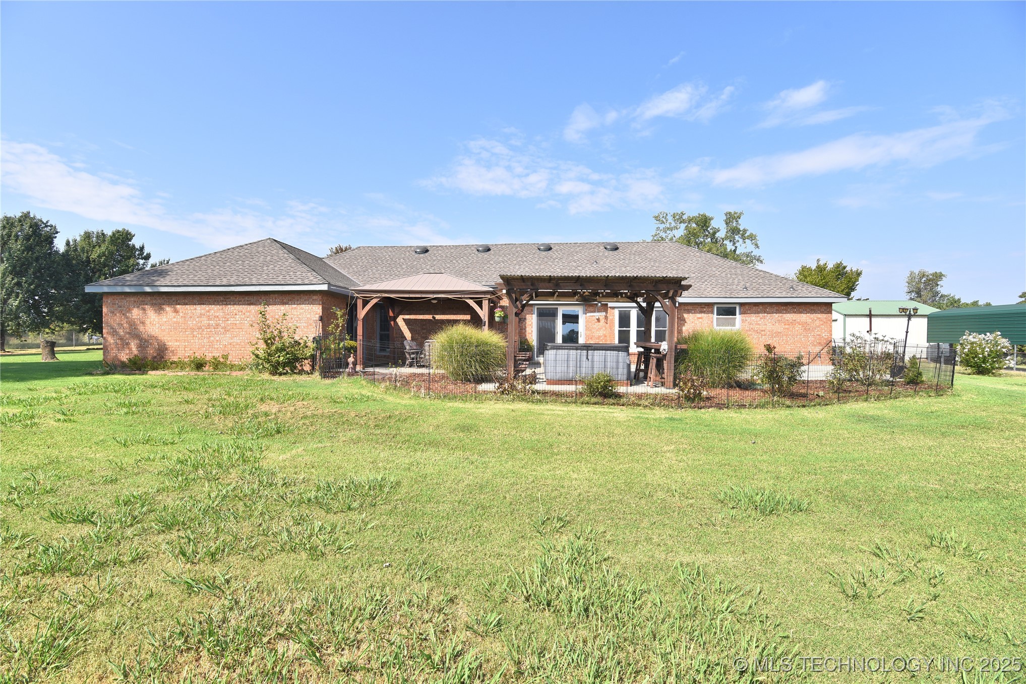 18725 Red Oak Drive