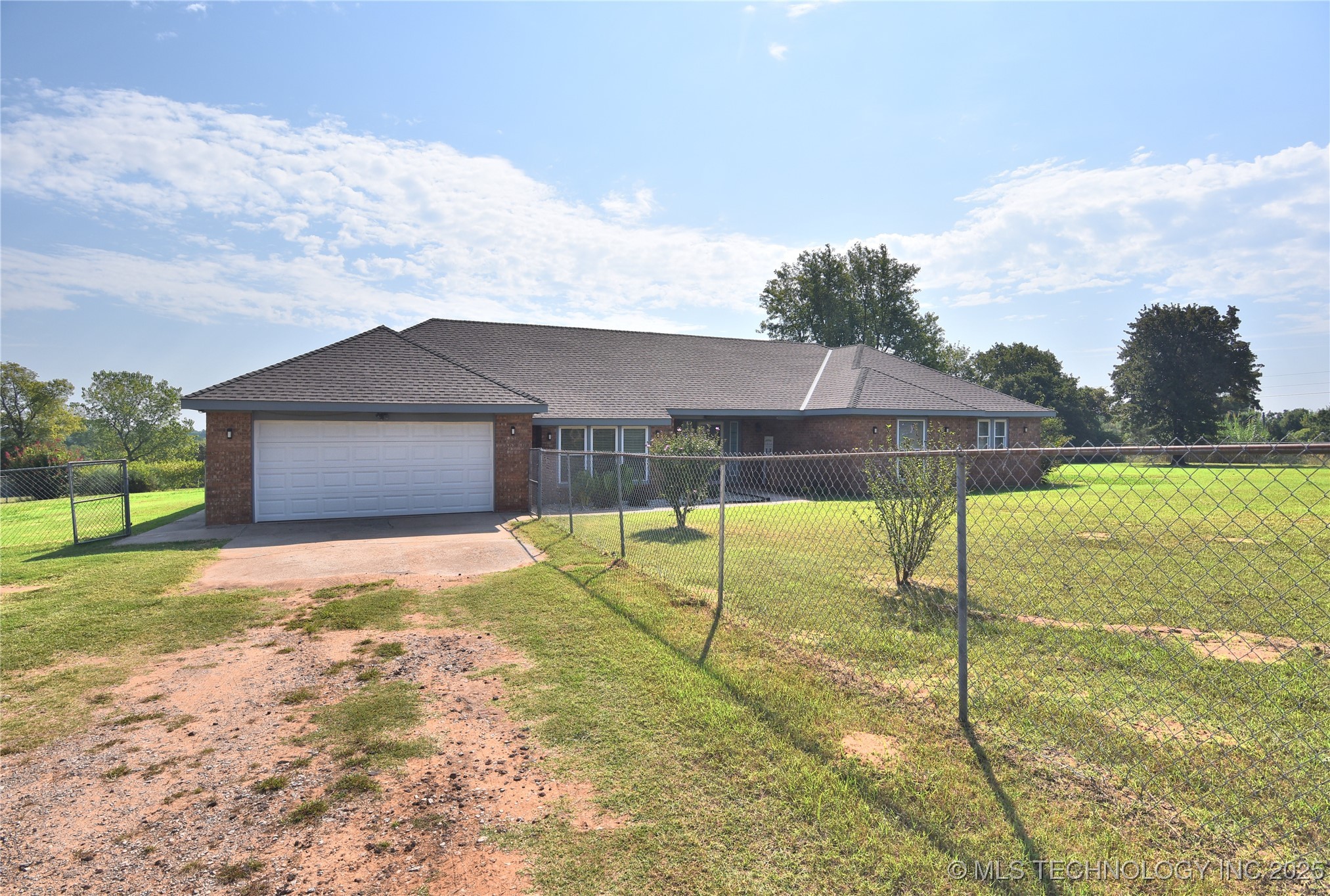 18725 Red Oak Drive
