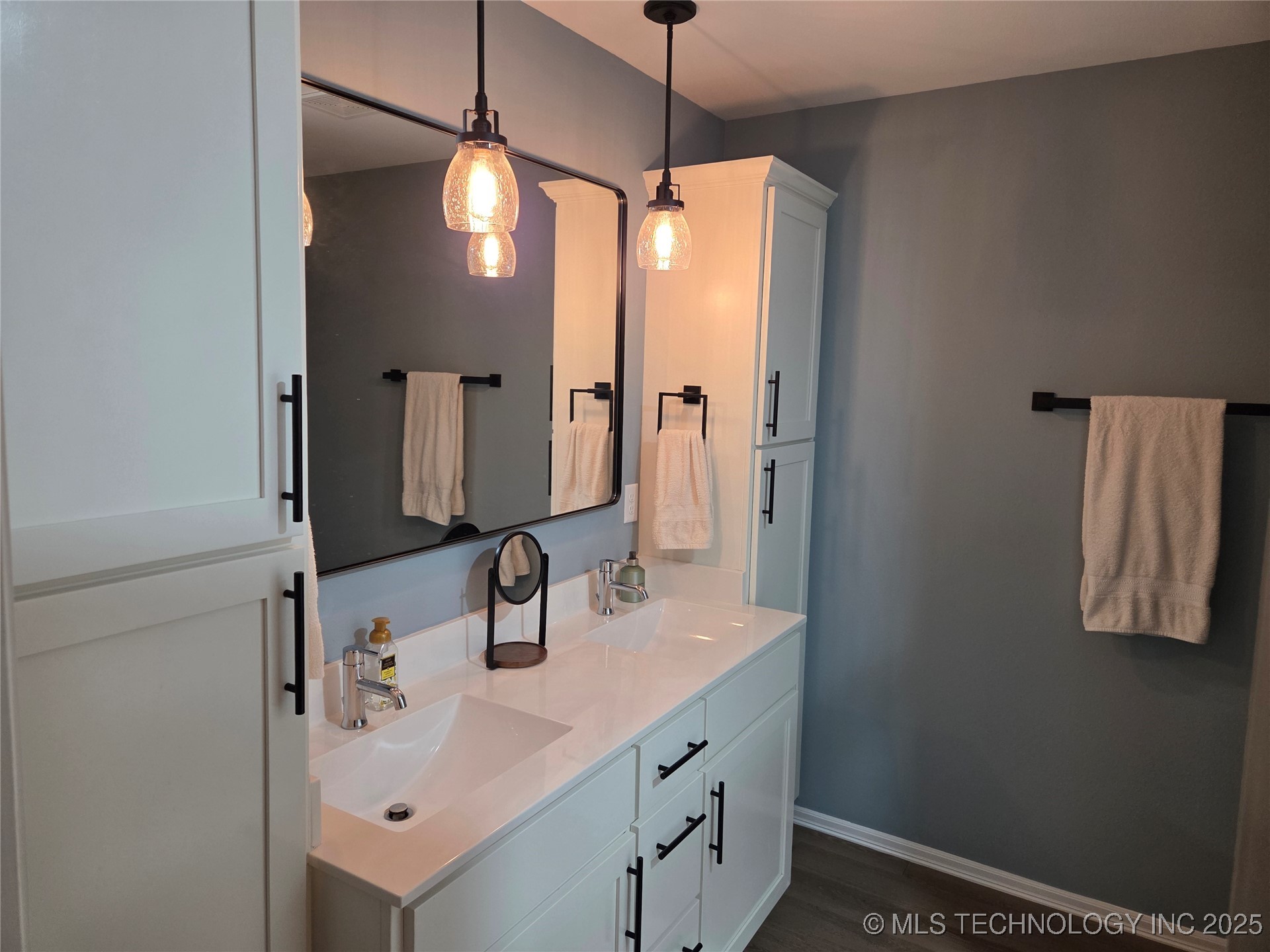 8901 N 63rd East Avenue