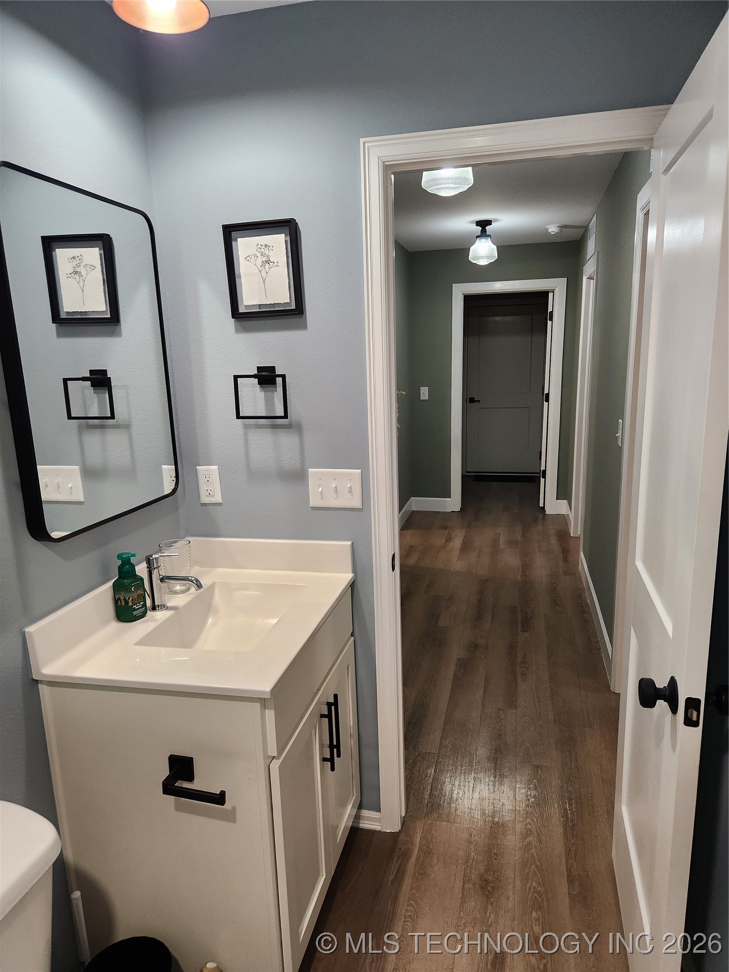 8901 N 63rd East Avenue