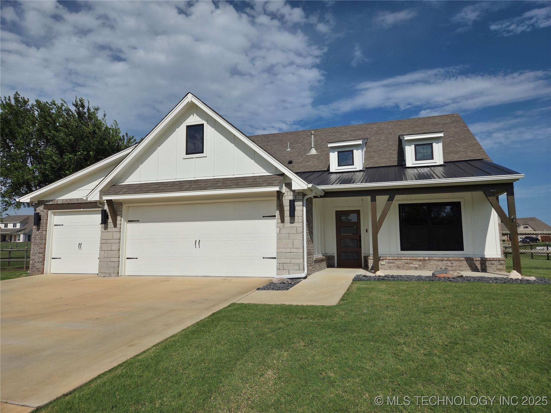 8901 N 63rd East Avenue