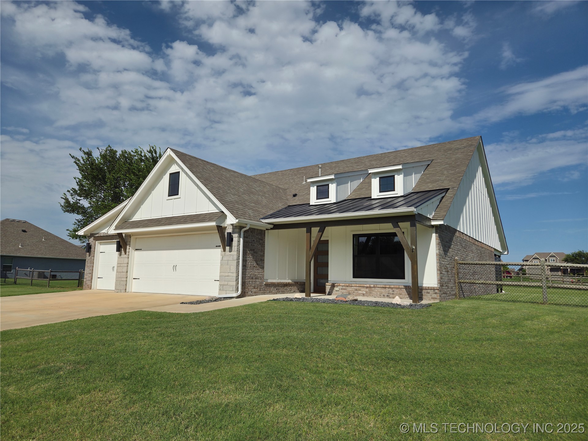 8901 N 63rd East Avenue