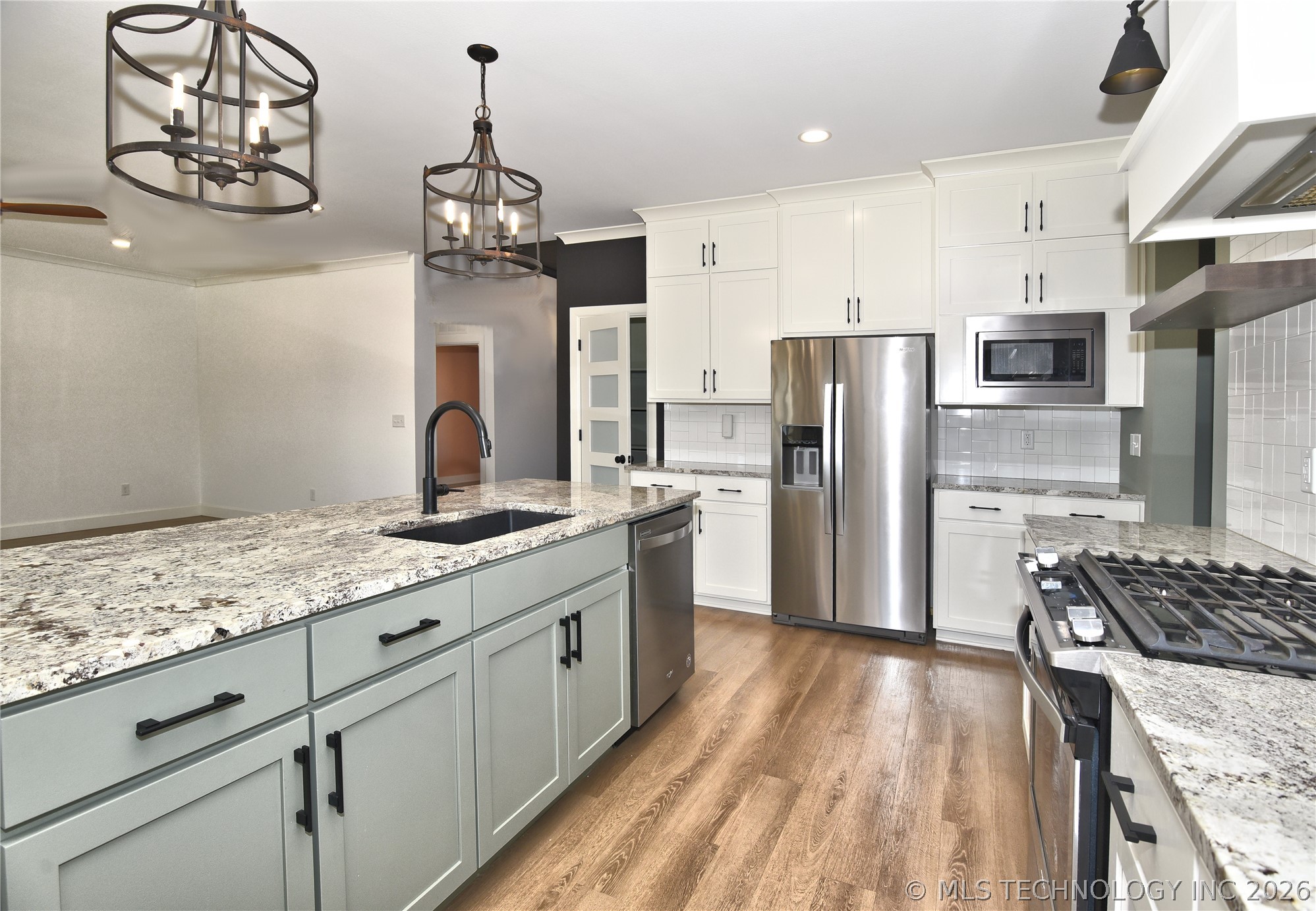 8901 N 63rd East Avenue