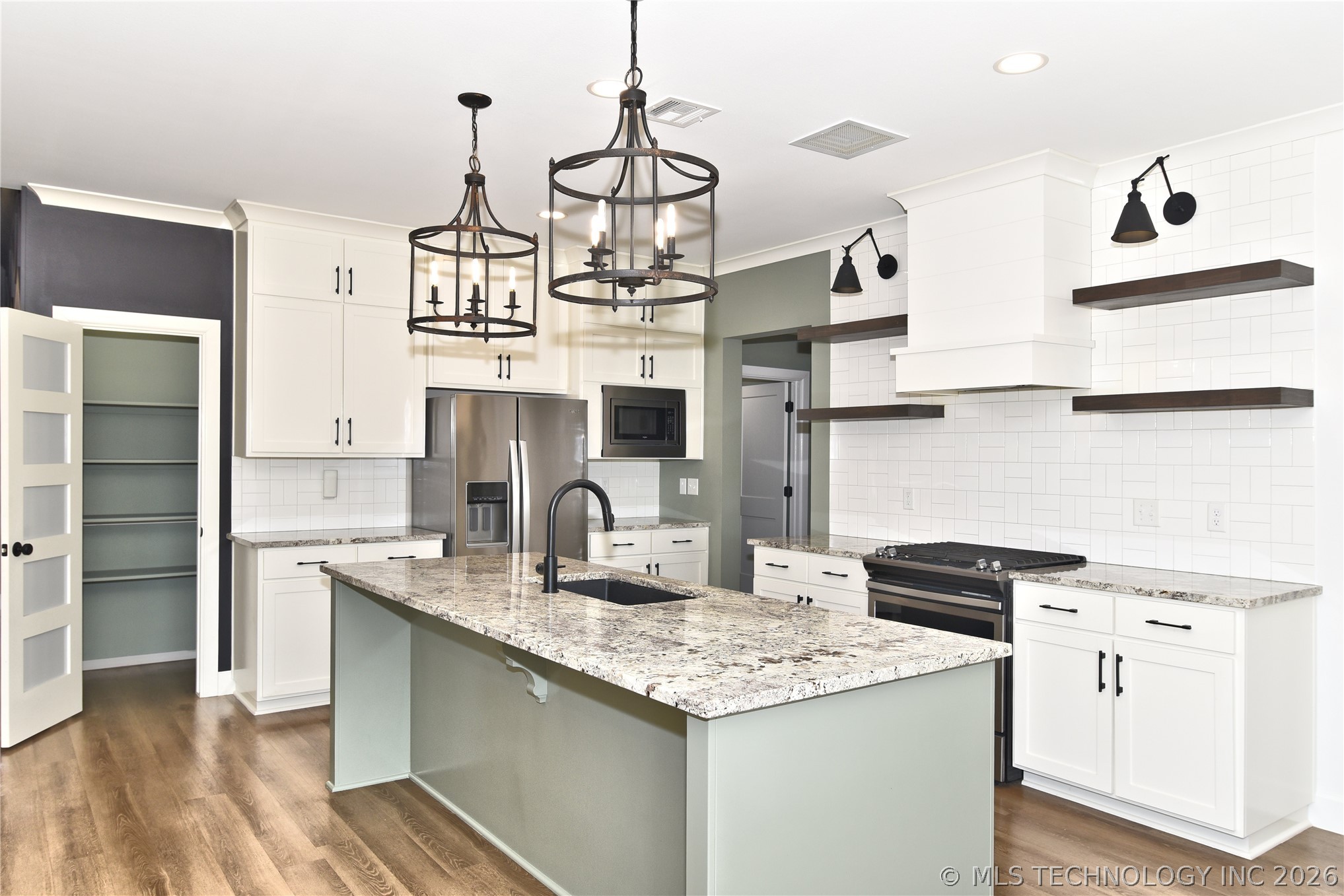 8901 N 63rd East Avenue