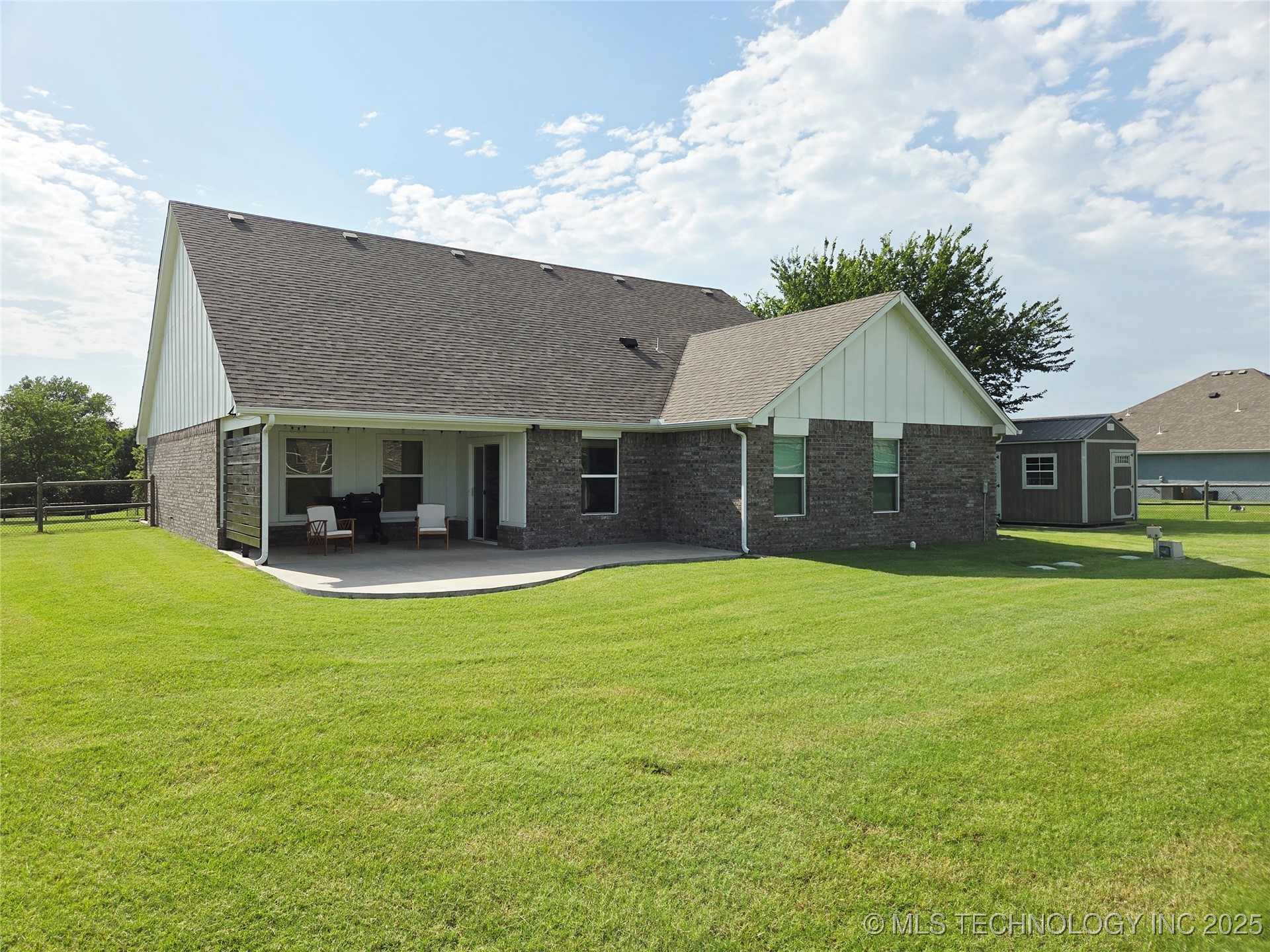 8901 N 63rd East Avenue