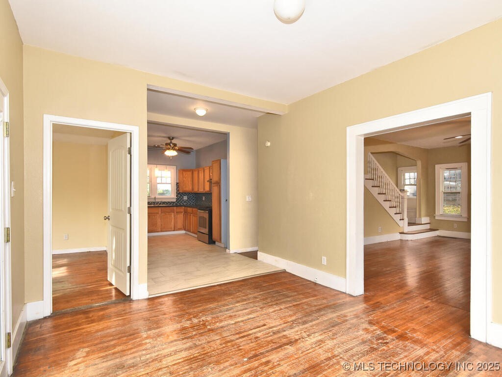 730 S Phoenix Avenue