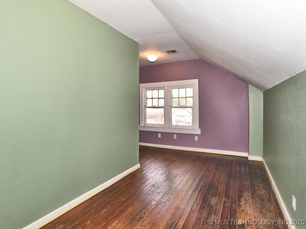 730 S Phoenix Avenue