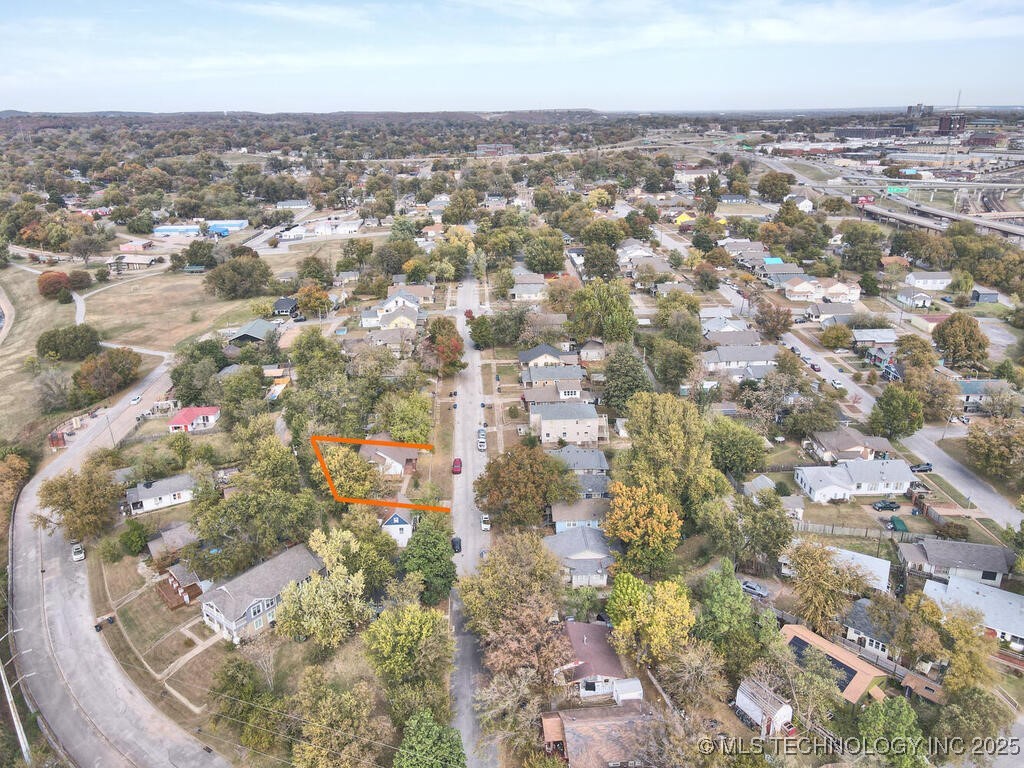 730 S Phoenix Avenue