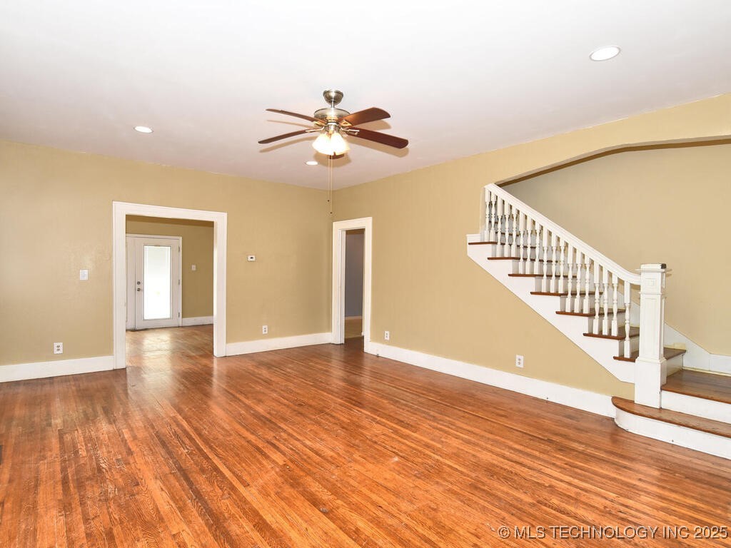 730 S Phoenix Avenue