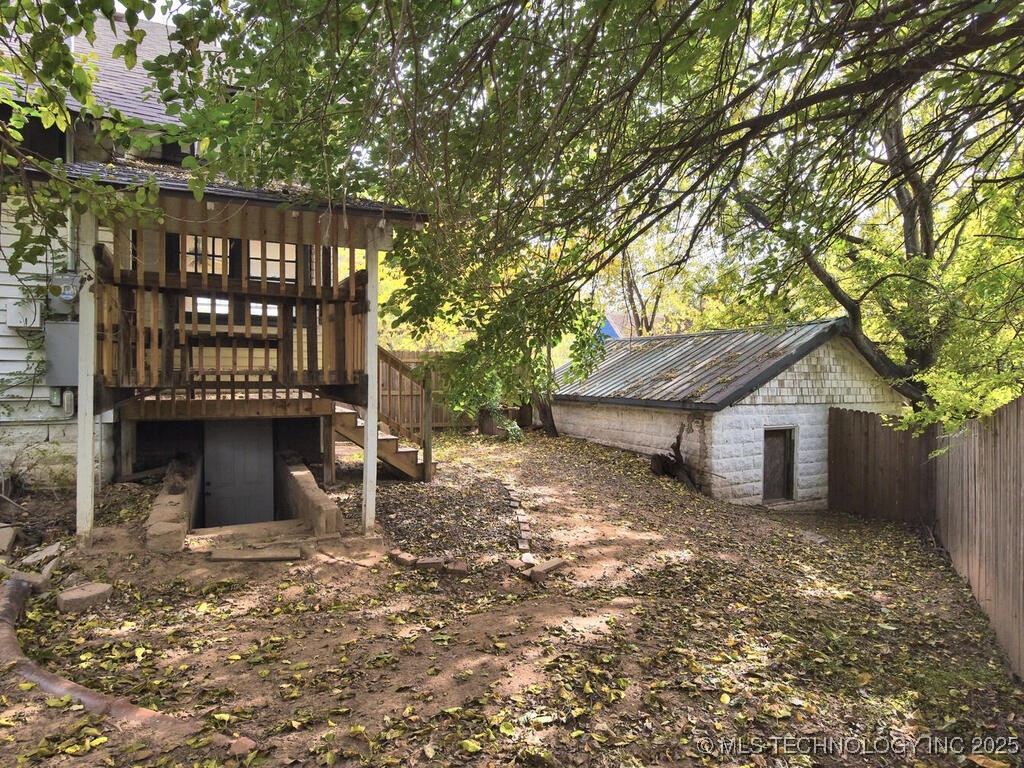 730 S Phoenix Avenue