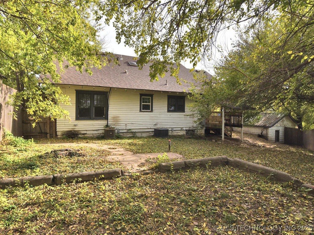 730 S Phoenix Avenue