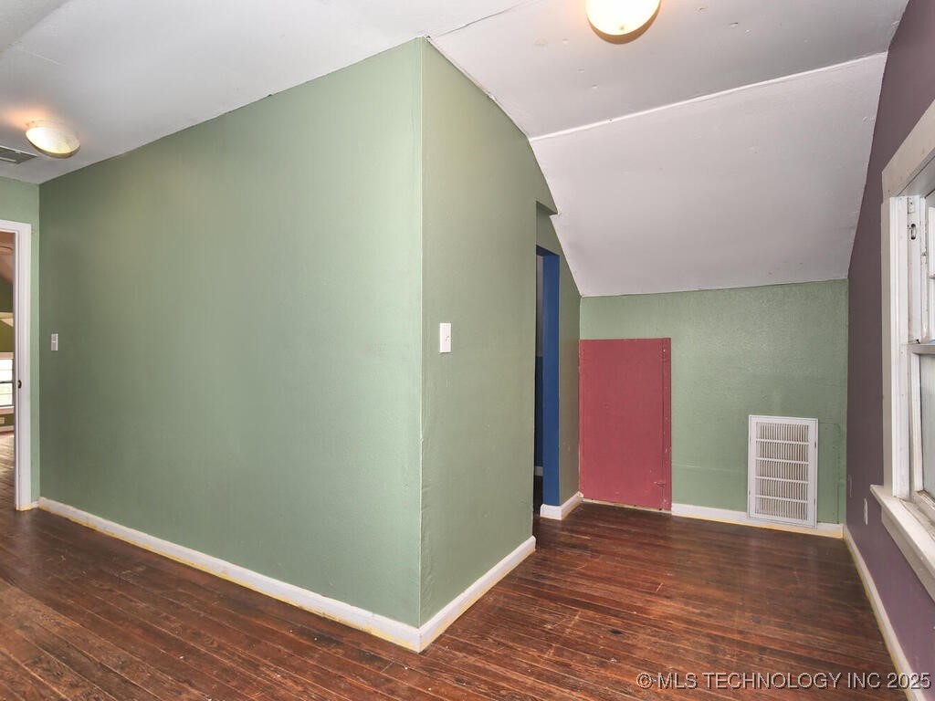 730 S Phoenix Avenue