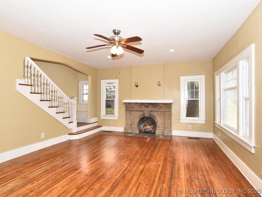 730 S Phoenix Avenue