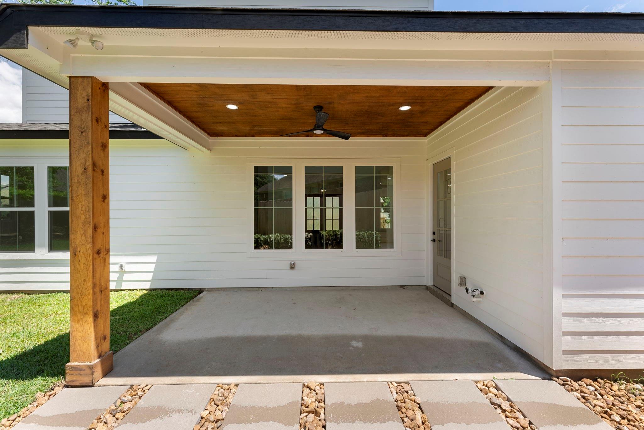 3709 Oak Court