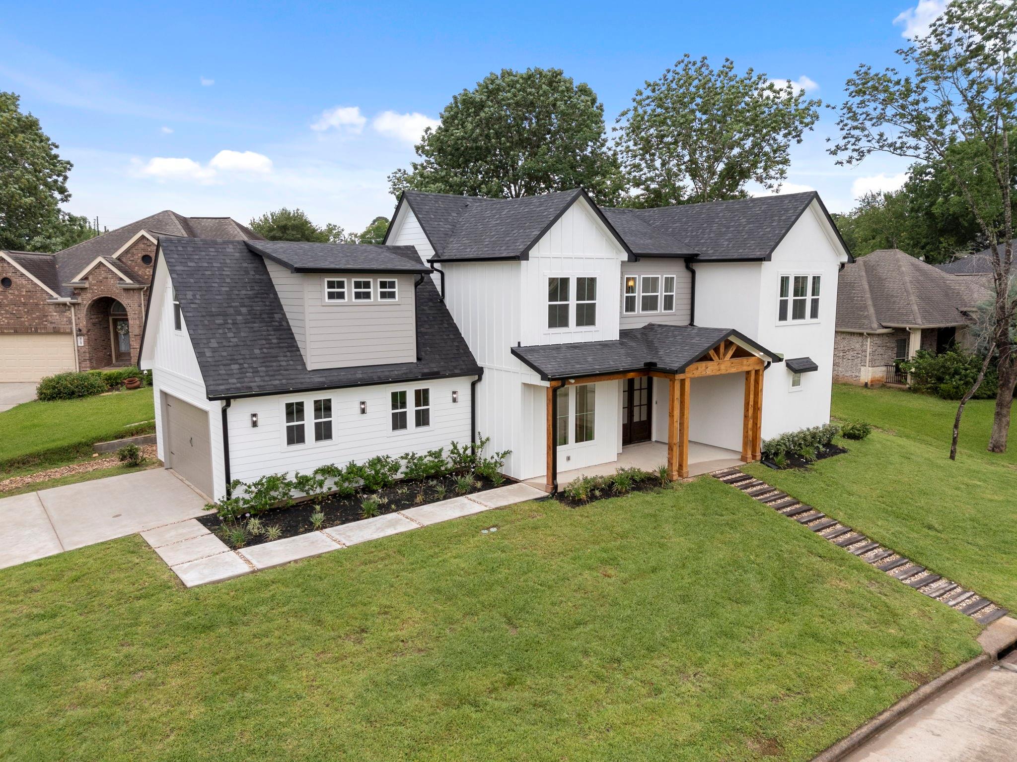 3709 Oak Court