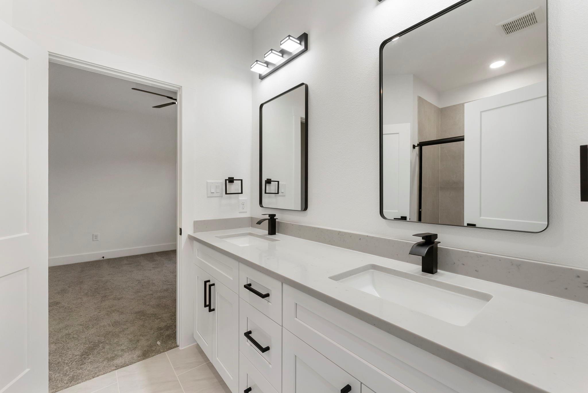 3709 Oak Court