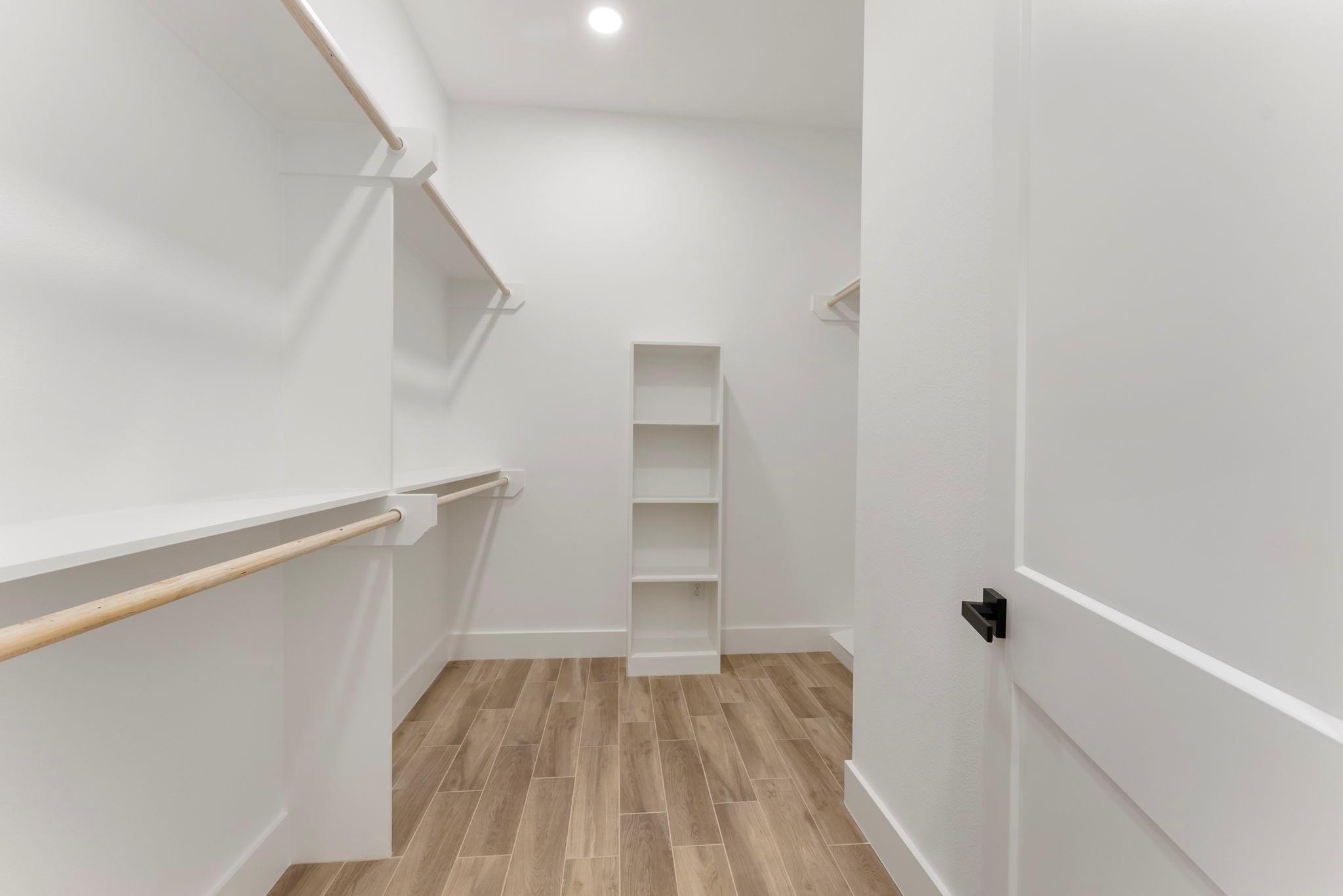 3709 Oak Court