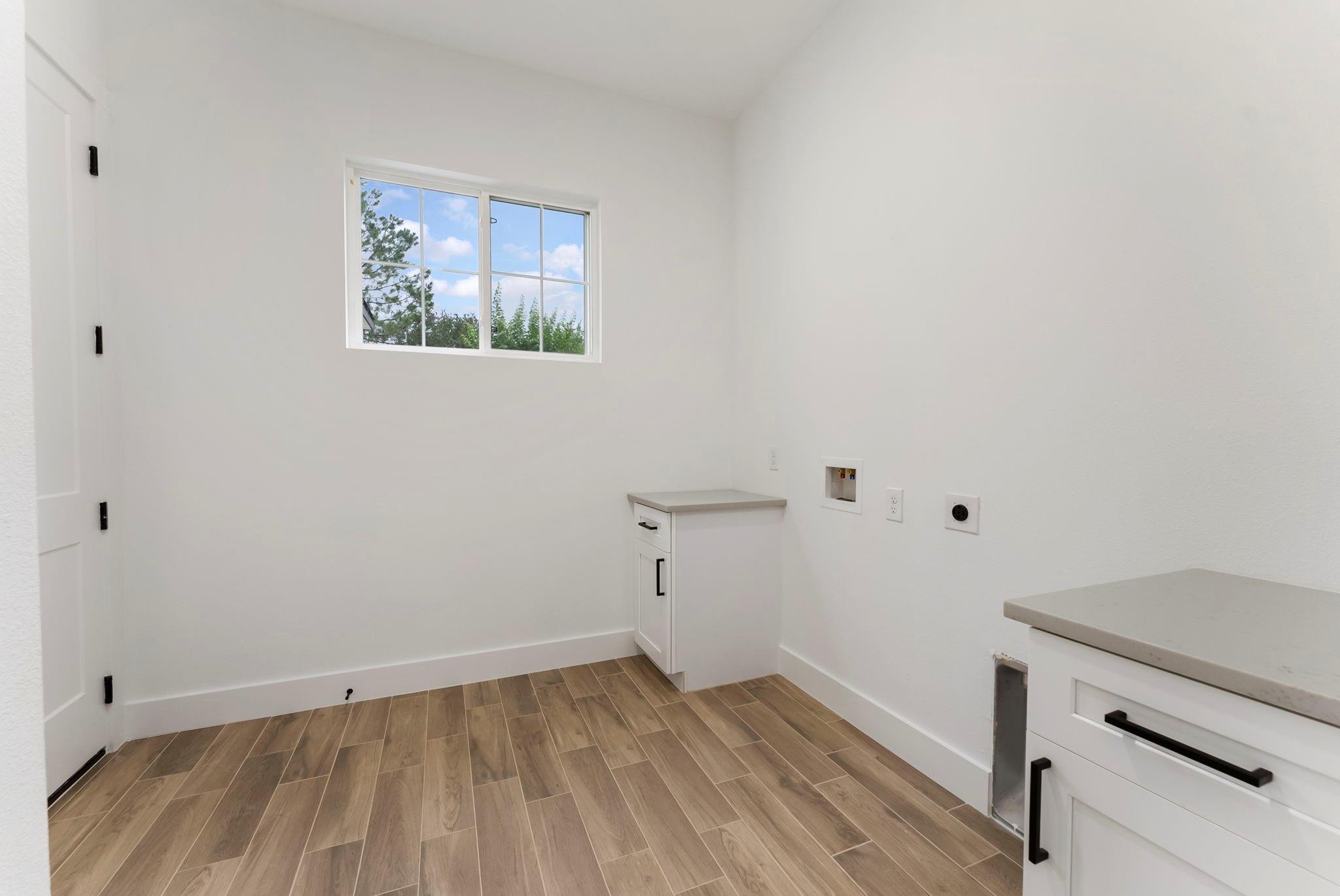 3709 Oak Court