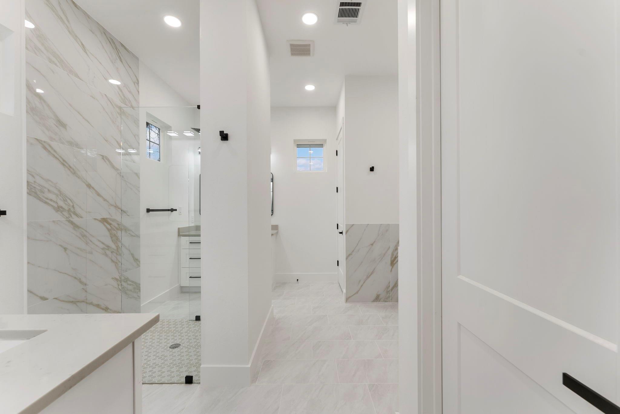 3709 Oak Court