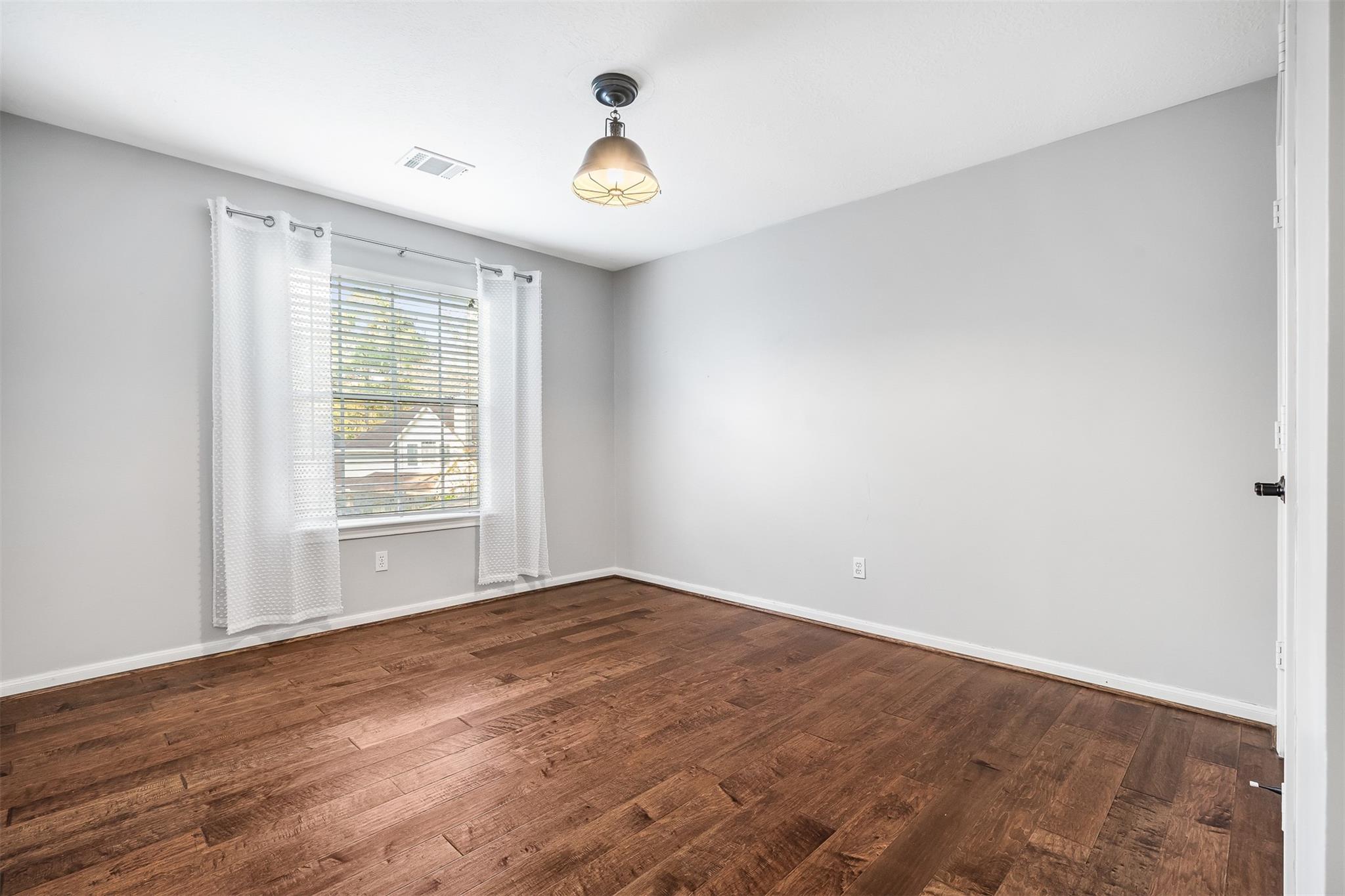 11 Winrock Place