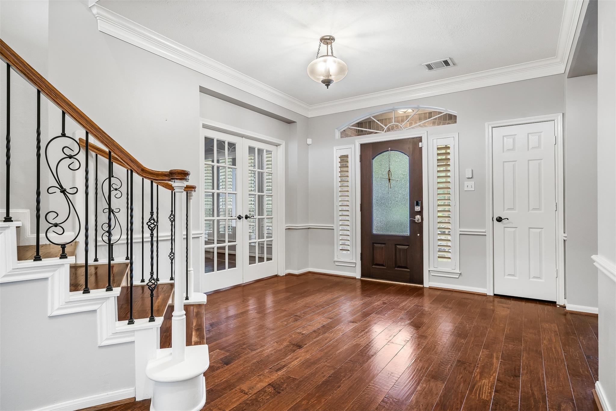 11 Winrock Place