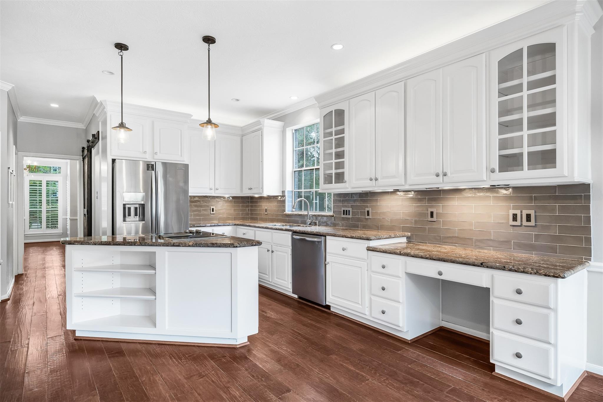 11 Winrock Place