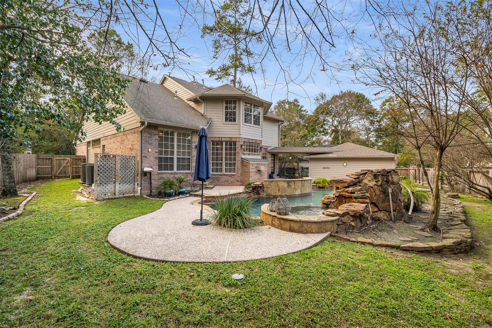 11 Winrock Place