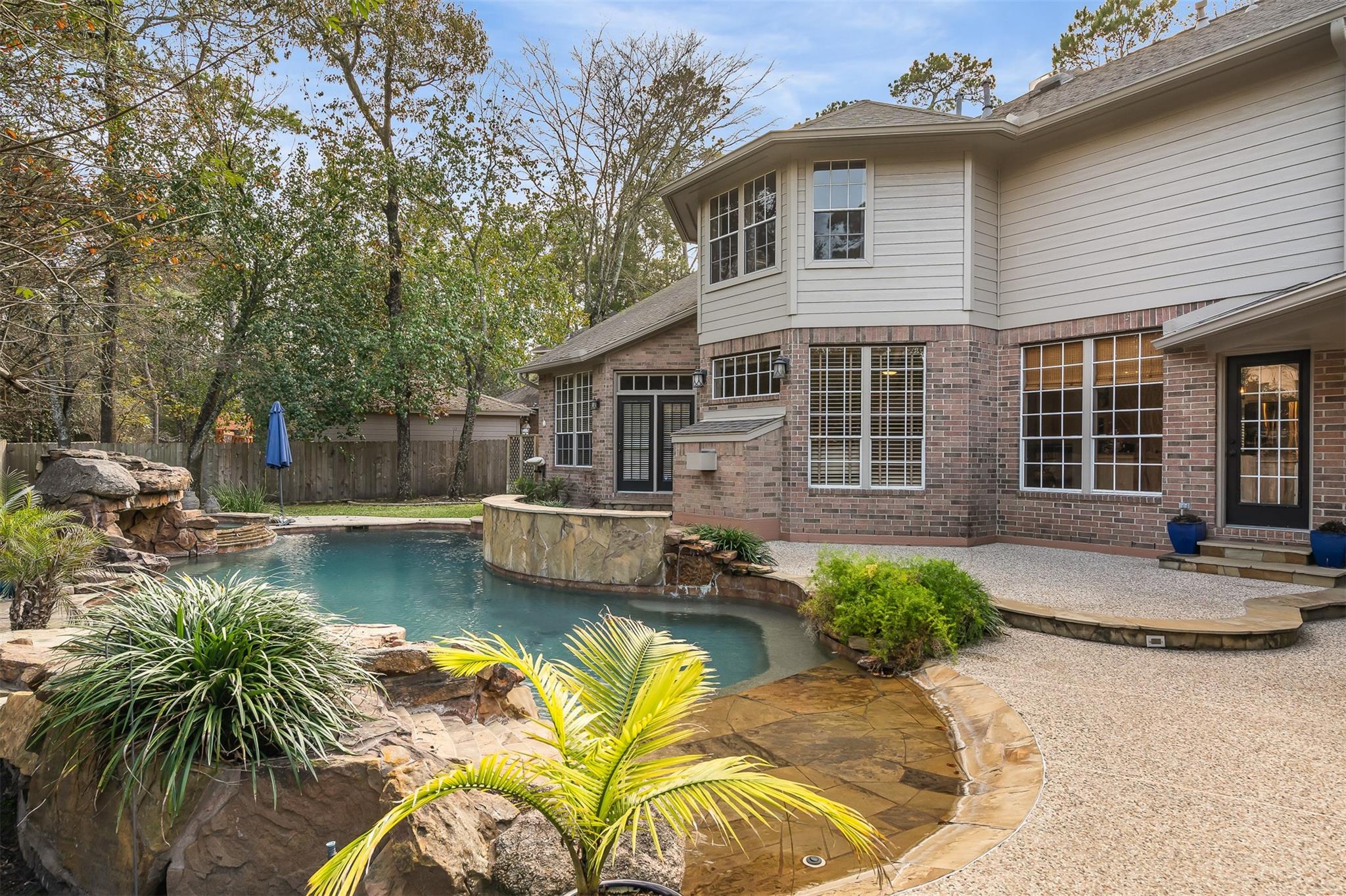 11 Winrock Place