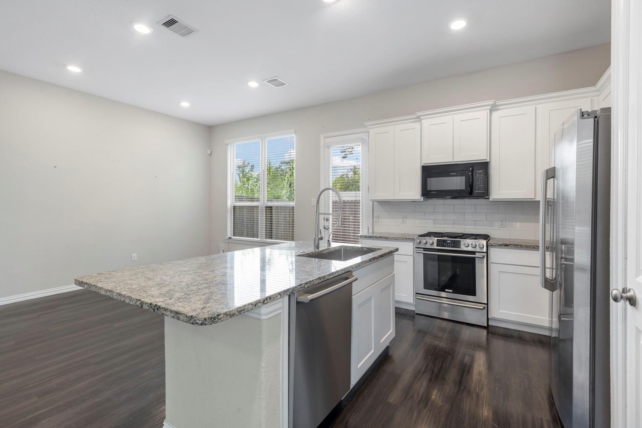 5021 Lehman Oaks Drive