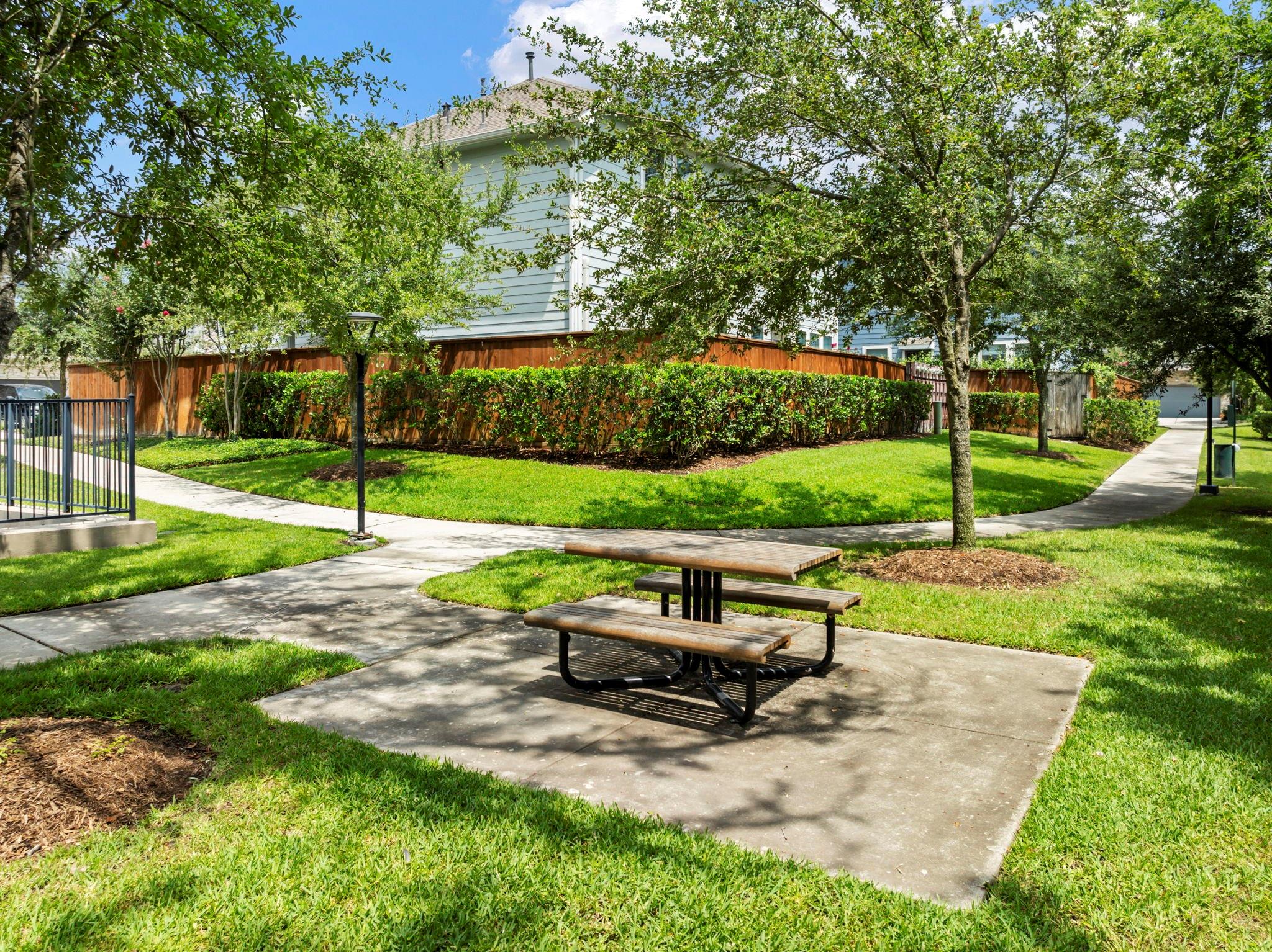 5021 Lehman Oaks Drive