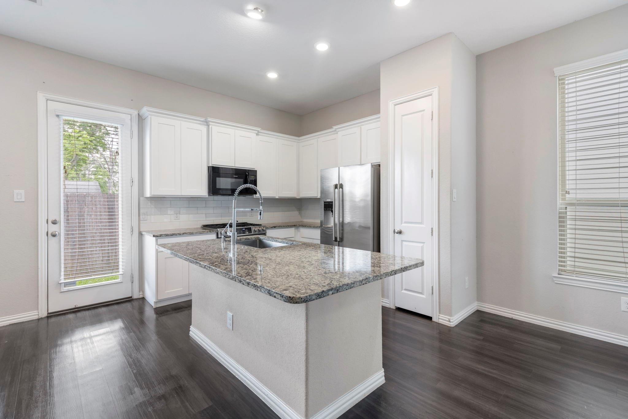 5021 Lehman Oaks Drive