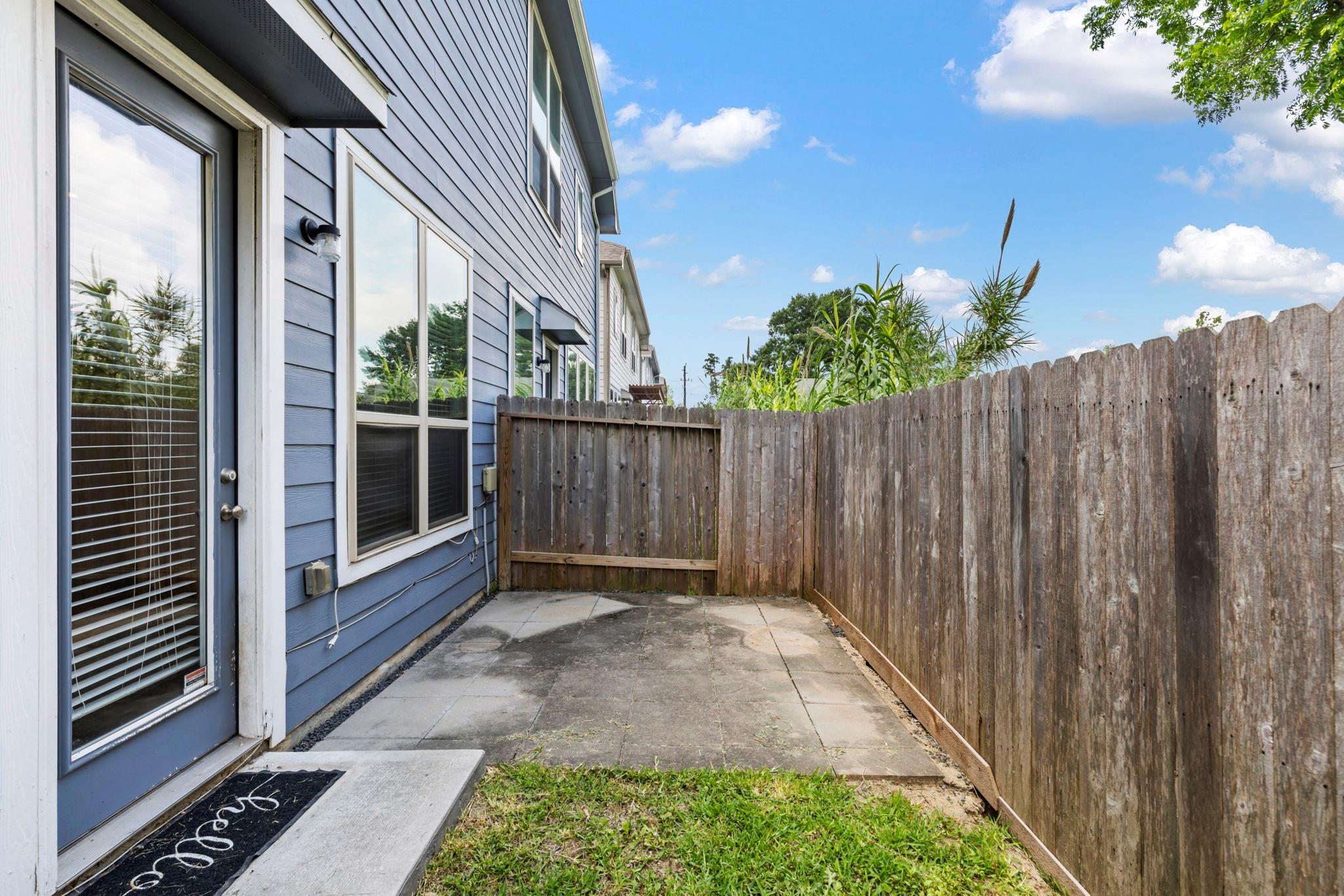 5021 Lehman Oaks Drive