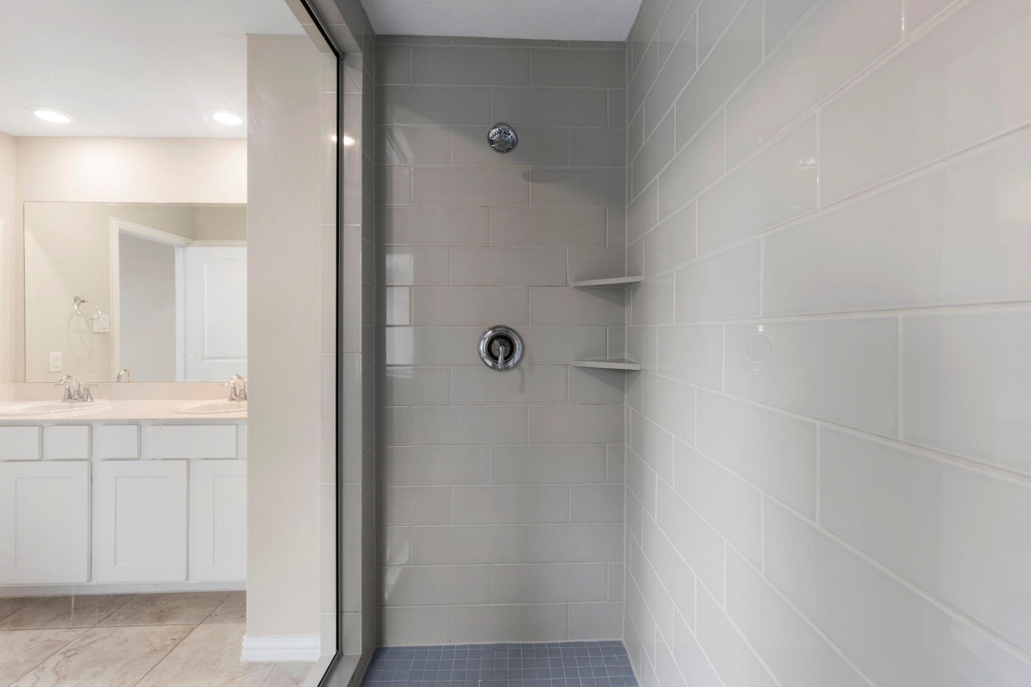 5021 Lehman Oaks Drive