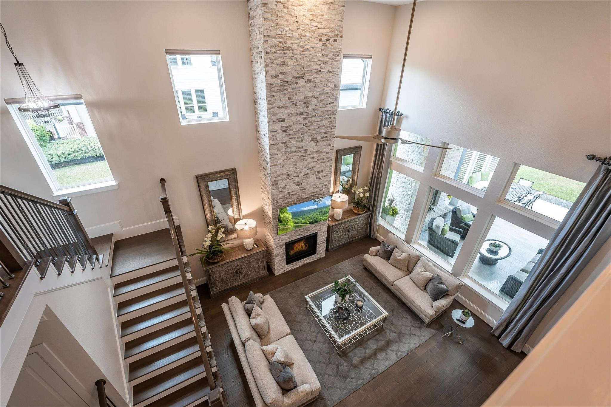 43 W Sawyer Ridge Drive