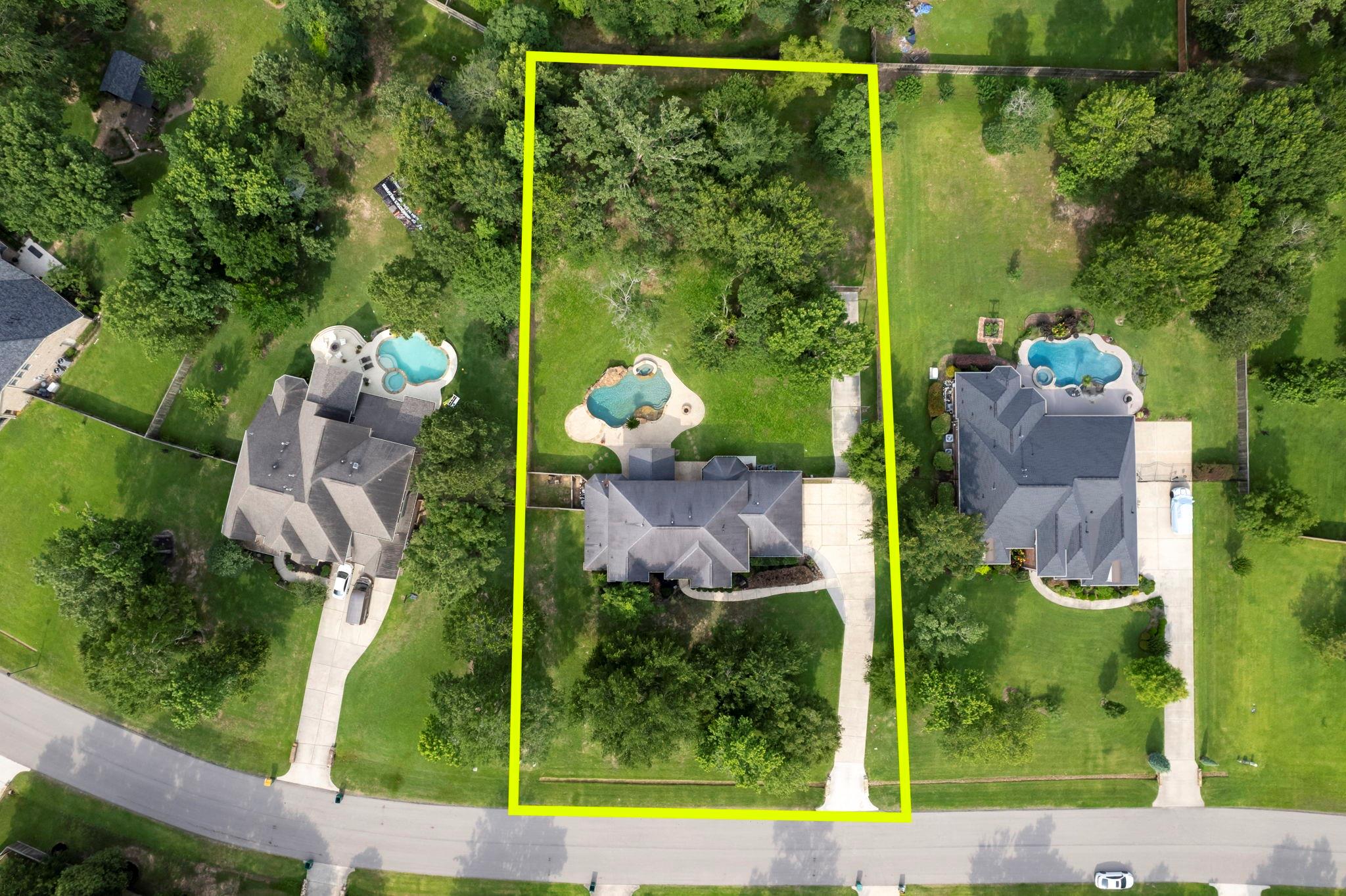 2608 Silverstone Way